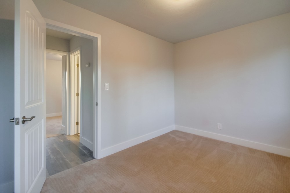 Virtual tour photo 31 of 44 for 5392 Roswell St