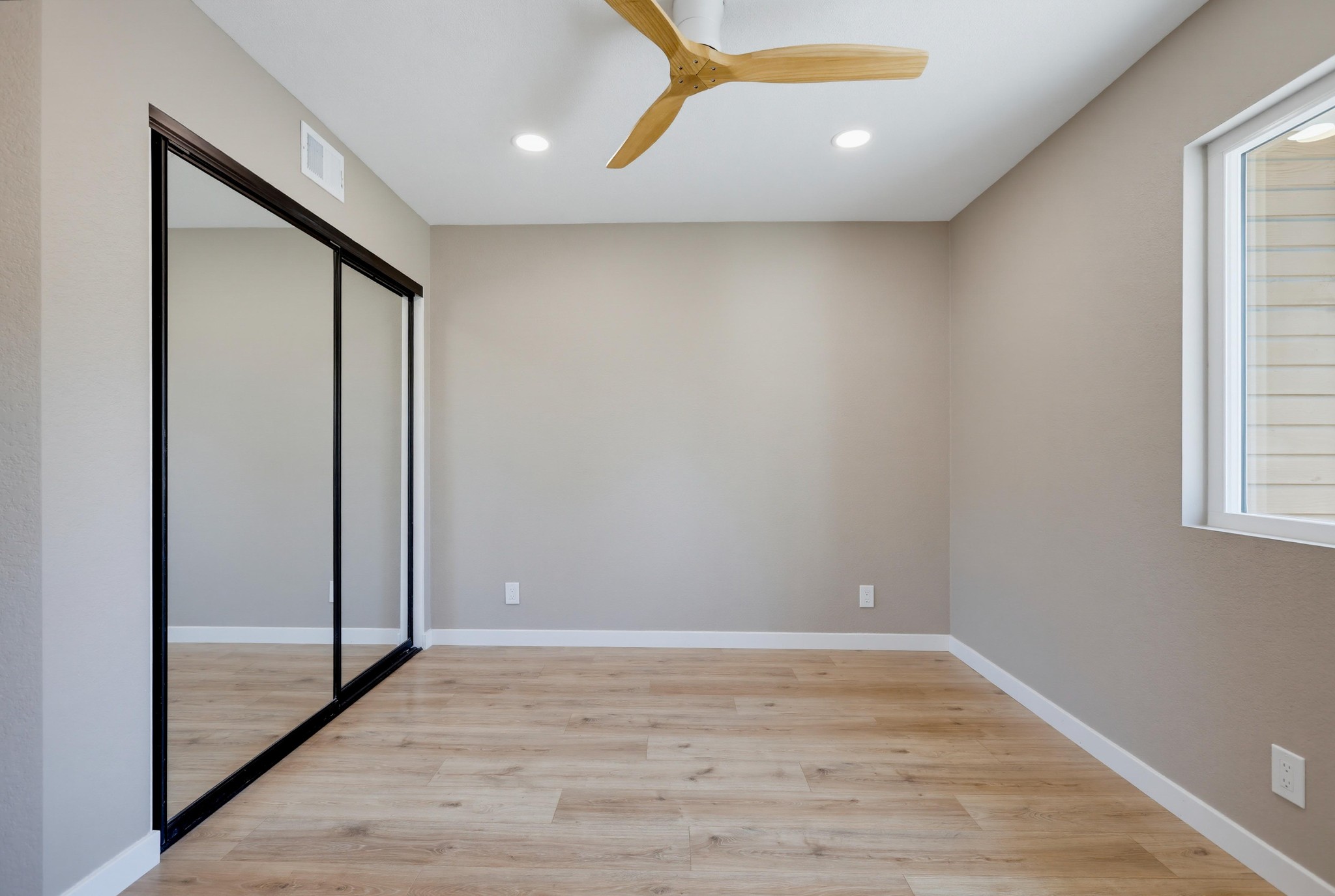 Virtual tour photo 37 of 59 for 54 Sandalwood