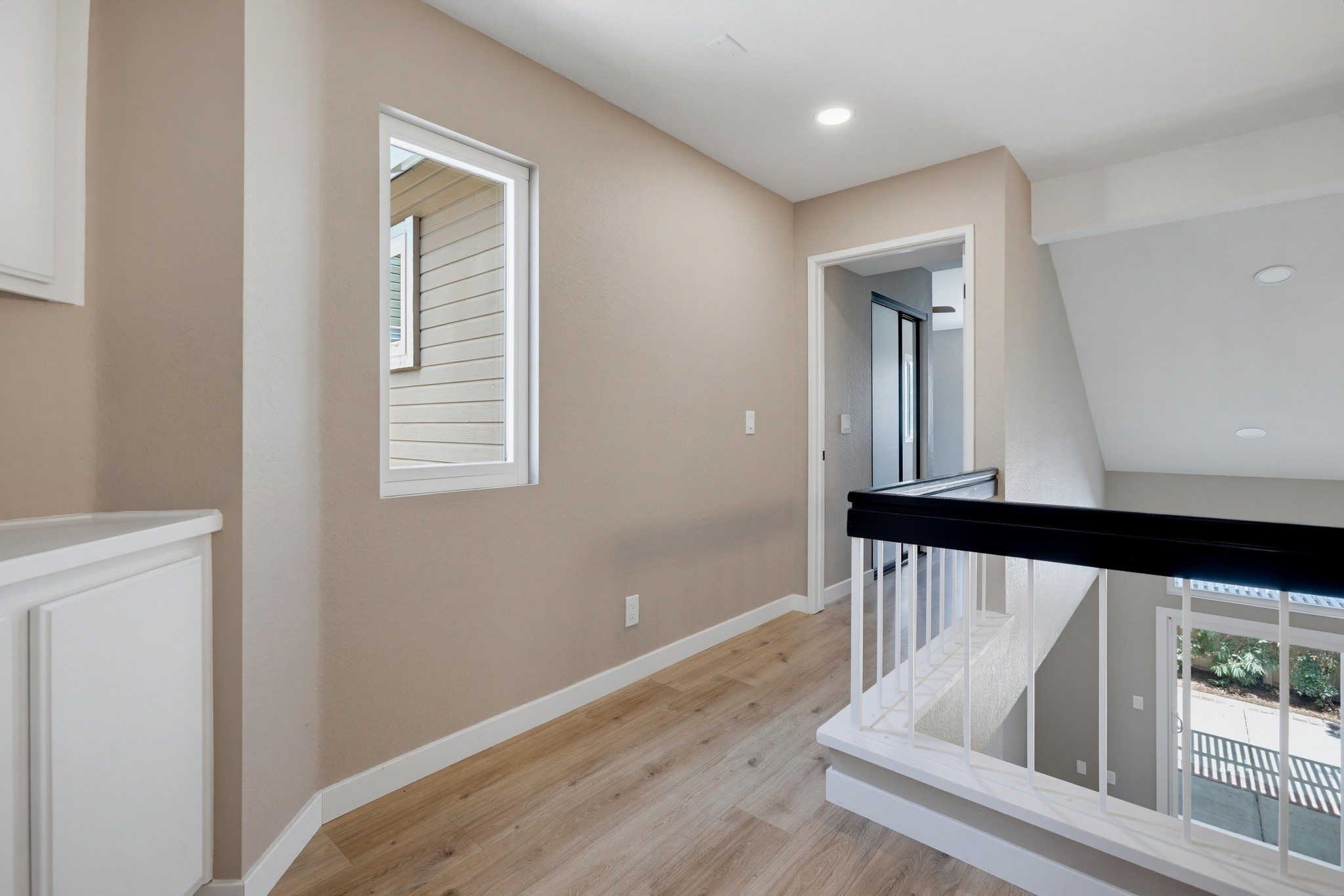 Virtual tour photo 22 of 59 for 54 Sandalwood