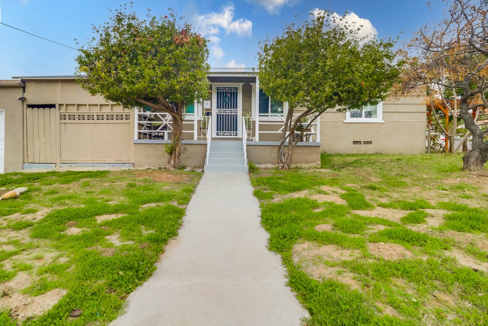 Virtual tour photo 7 of 40 for 5406 Grape St