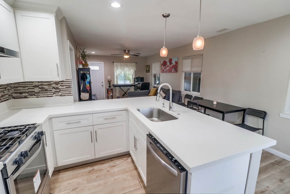 Virtual tour photo 17 of 40 for 5406 Grape St