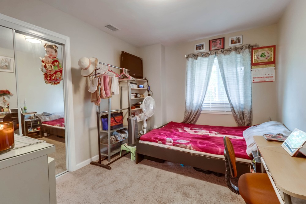 Virtual tour photo 23 of 40 for 5406 Grape St