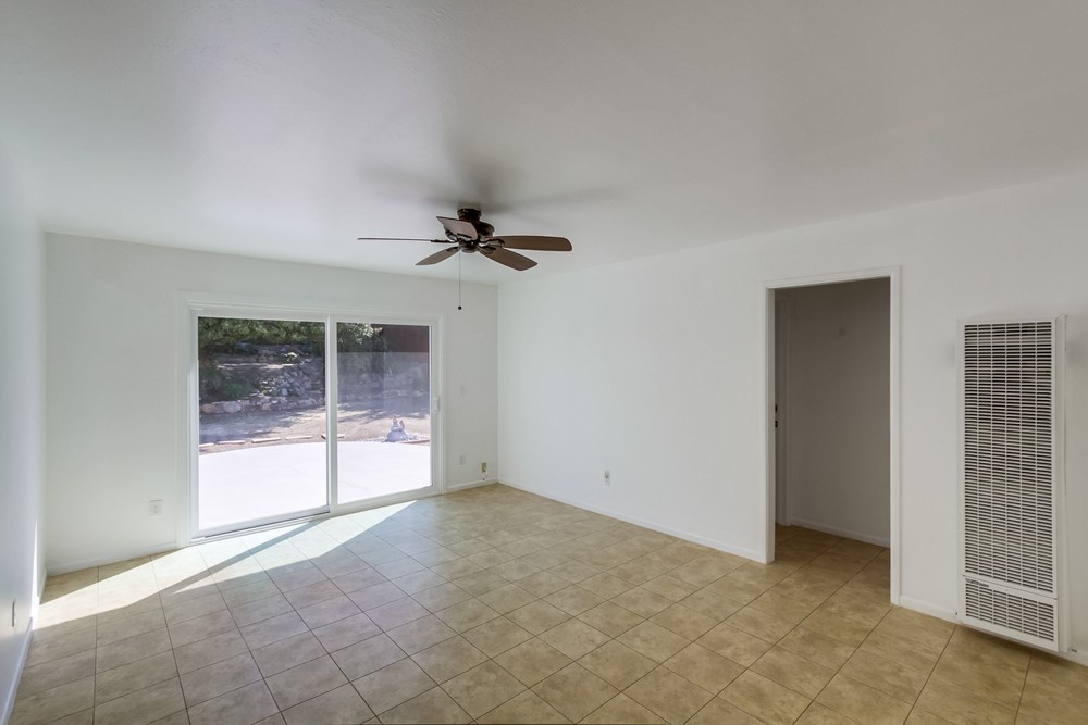 Virtual tour photo 4 of 33 for 5411 Cole St