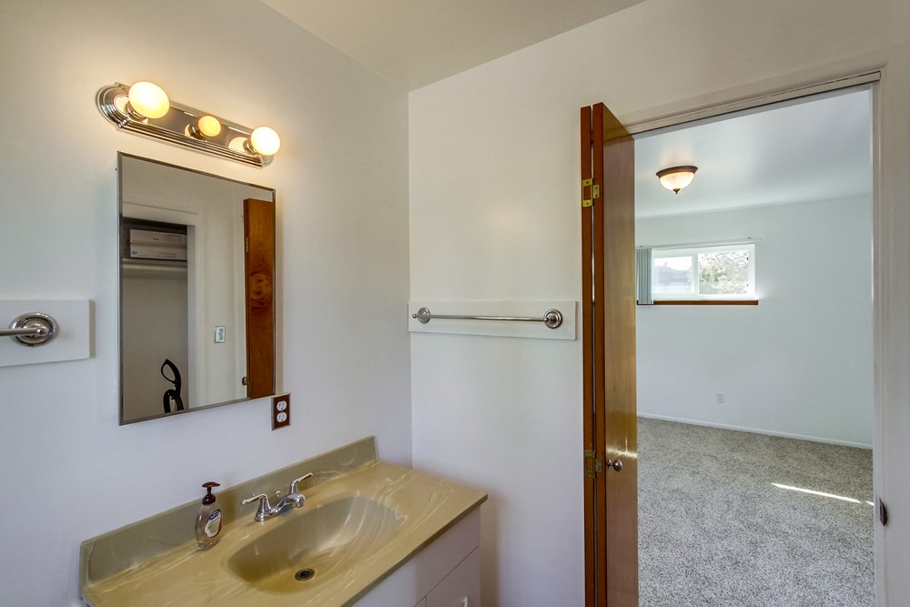 Virtual tour photo 18 of 33 for 5411 Cole St