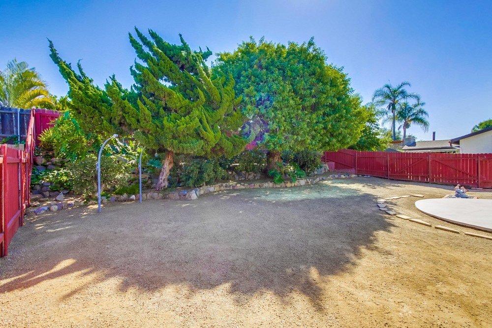 Virtual tour photo 30 of 33 for 5411 Cole St