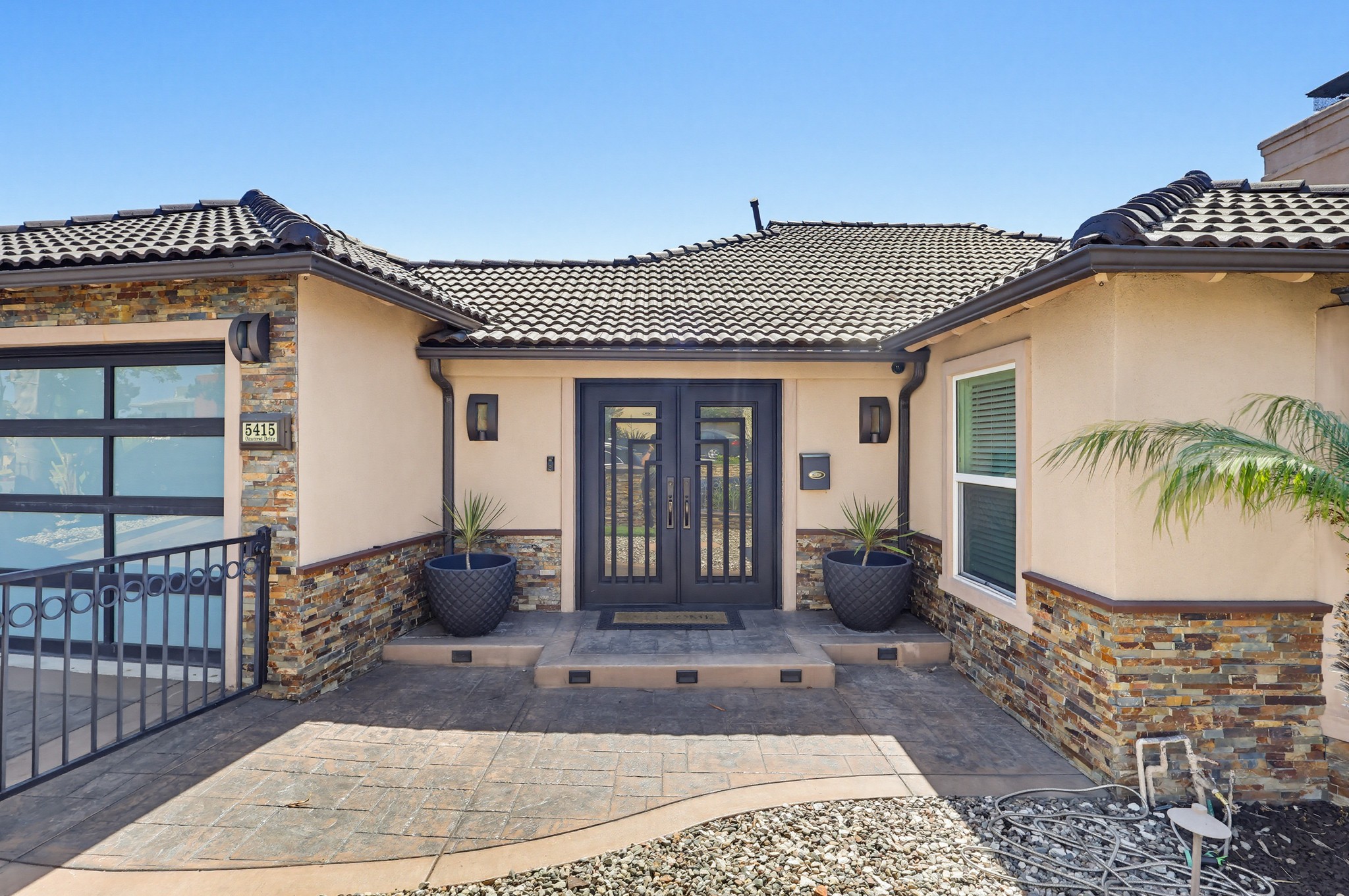 Virtual tour photo 6 of 116 for 5415 Onacrest Dr