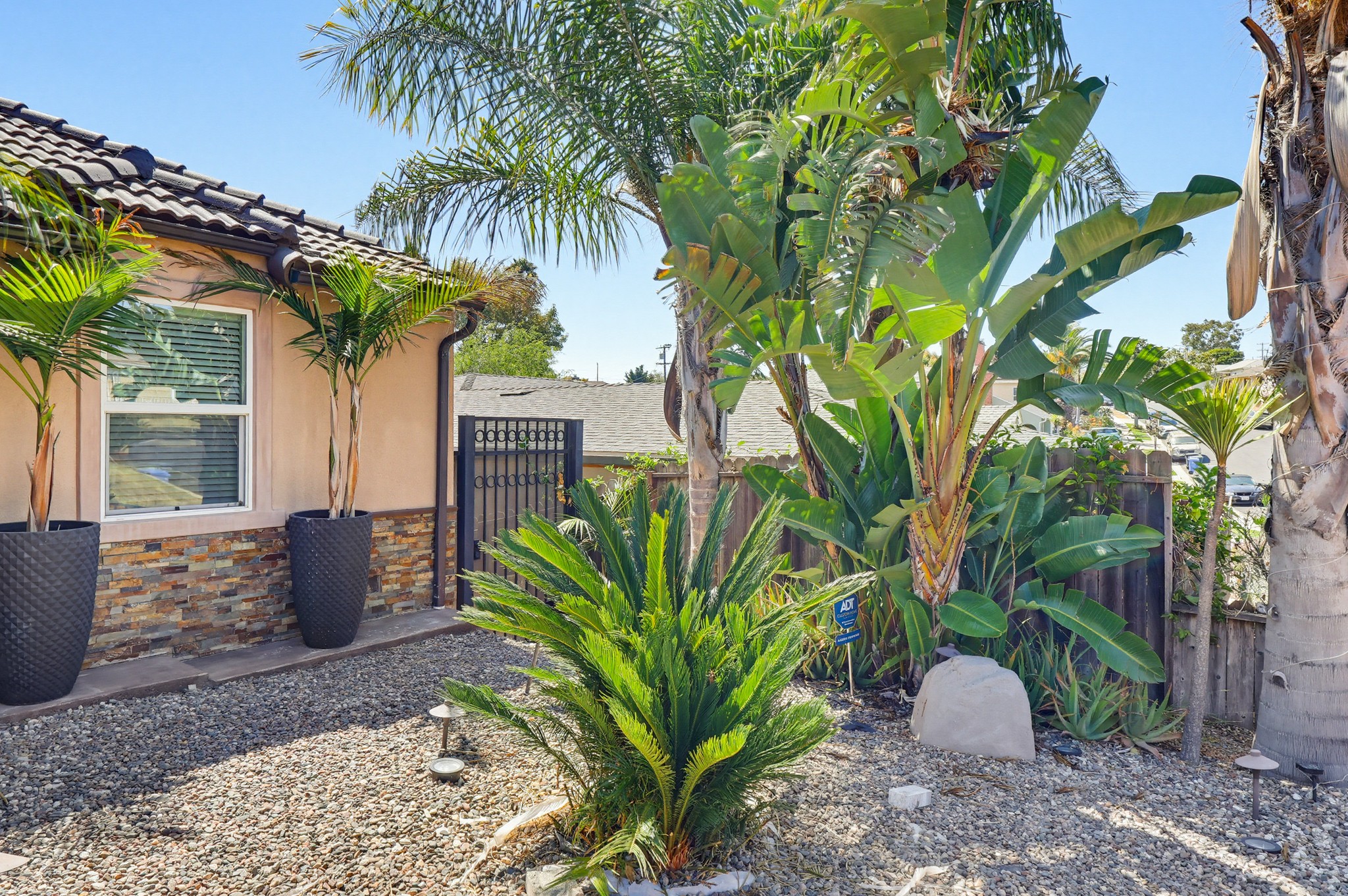 Virtual tour photo 10 of 116 for 5415 Onacrest Dr
