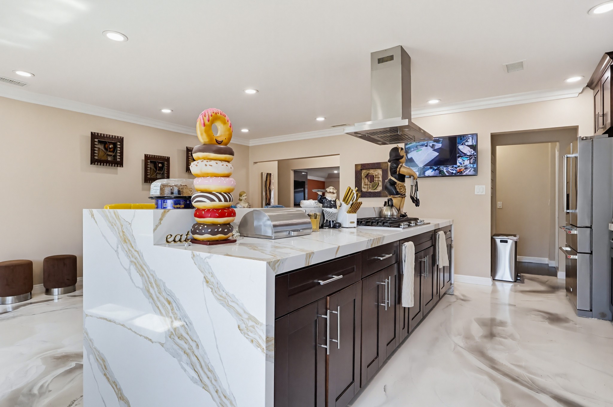 Virtual tour photo 27 of 116 for 5415 Onacrest Dr