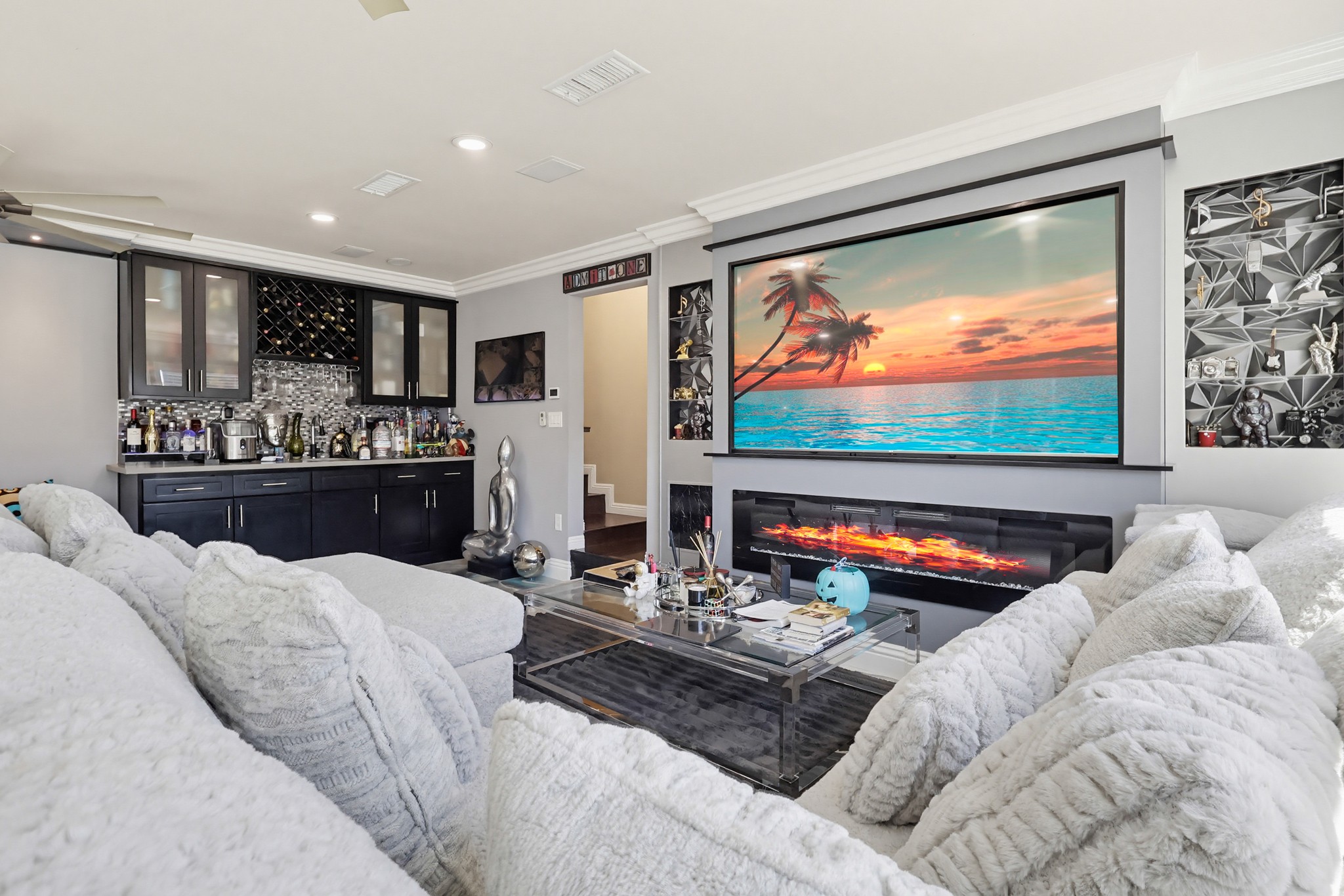 Virtual tour photo 67 of 116 for 5415 Onacrest Dr