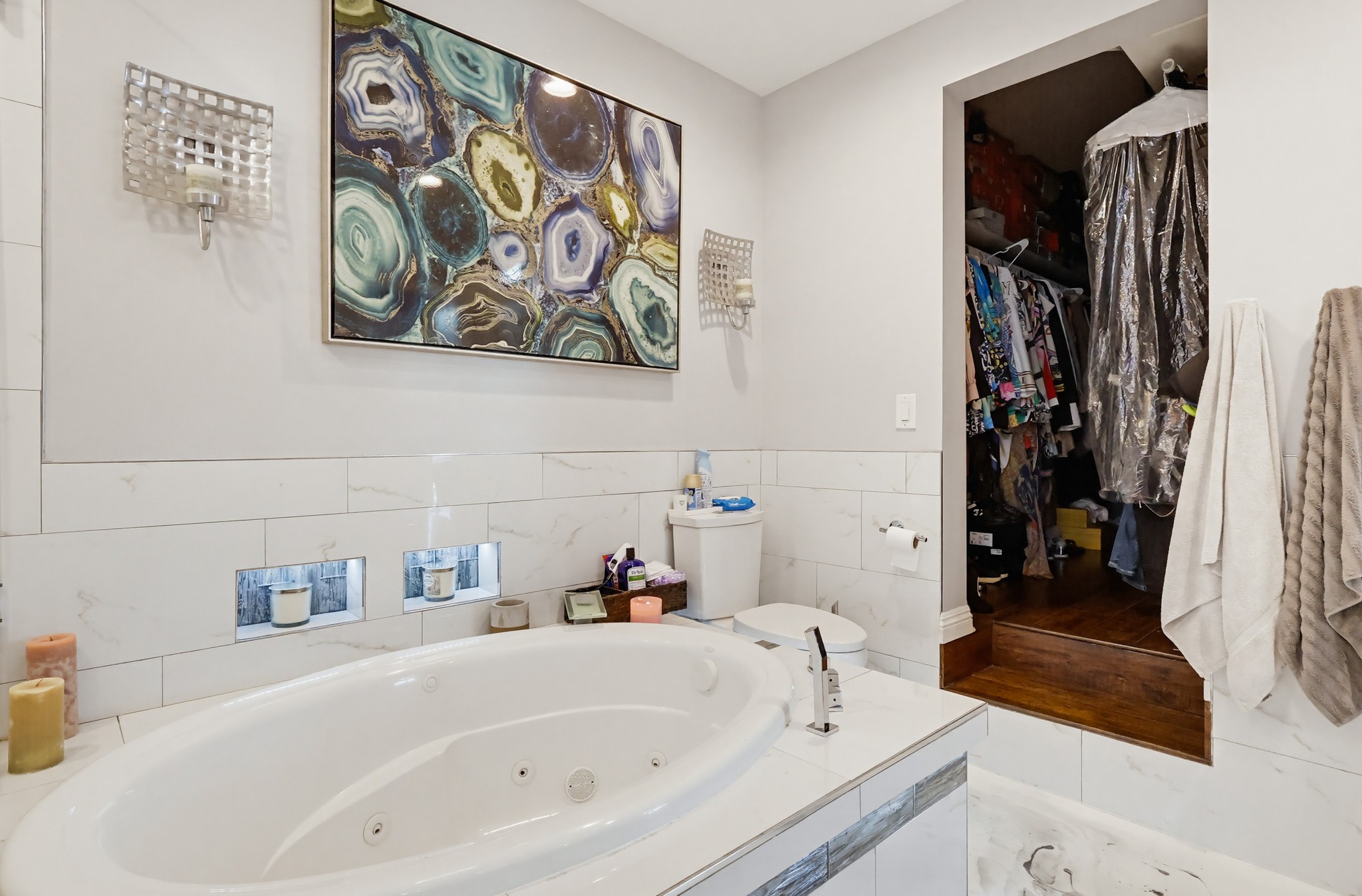 Virtual tour photo 80 of 116 for 5415 Onacrest Dr