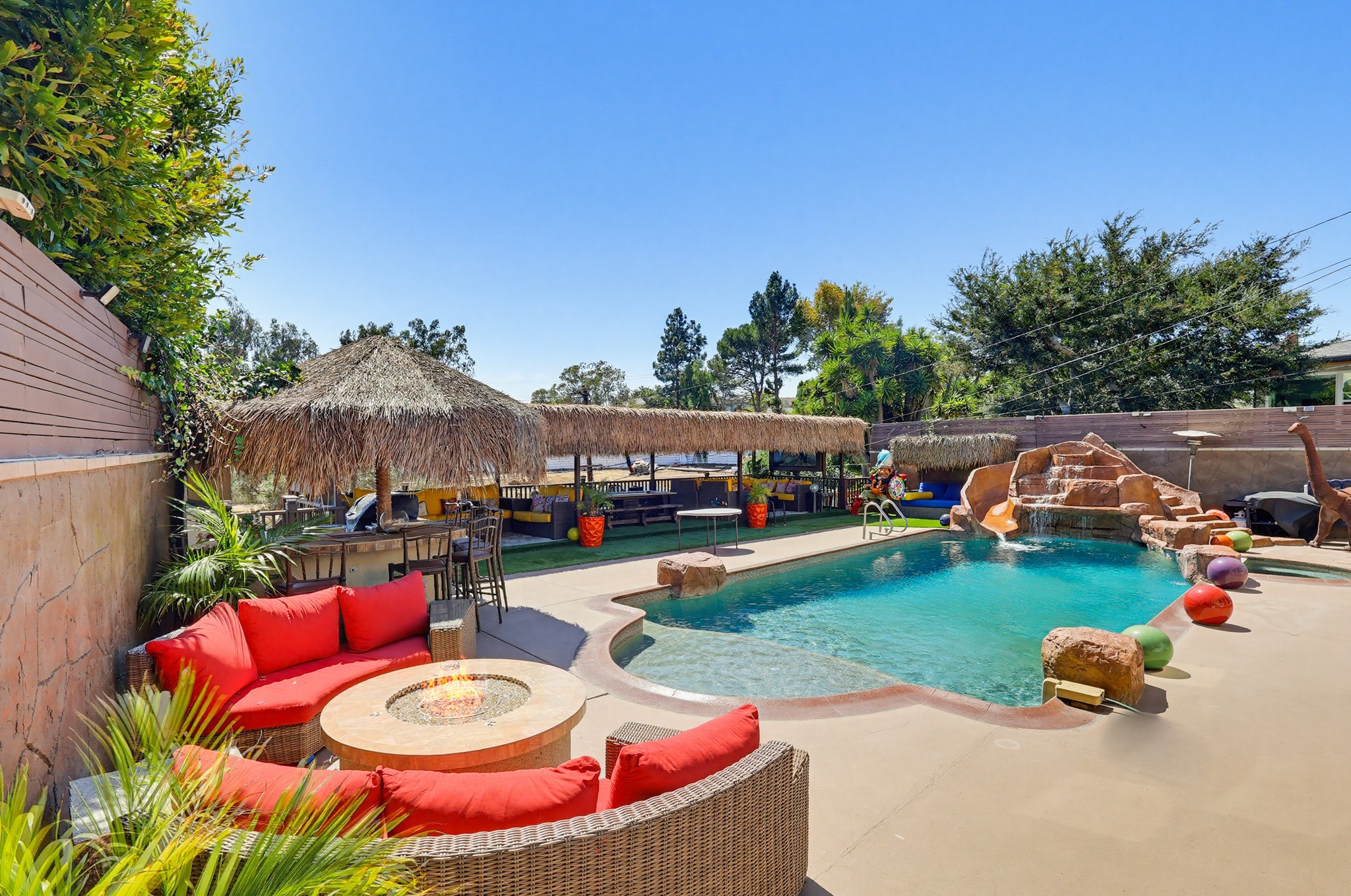 Virtual tour photo 86 of 116 for 5415 Onacrest Dr