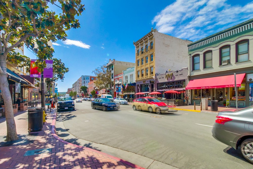 Virtual tour photo 32 of 34 for 542 Fifth Ave