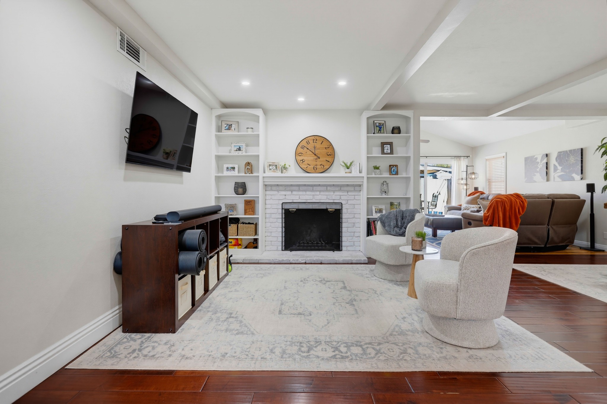 Virtual tour photo 11 of 59 for 5421 Park Ave
