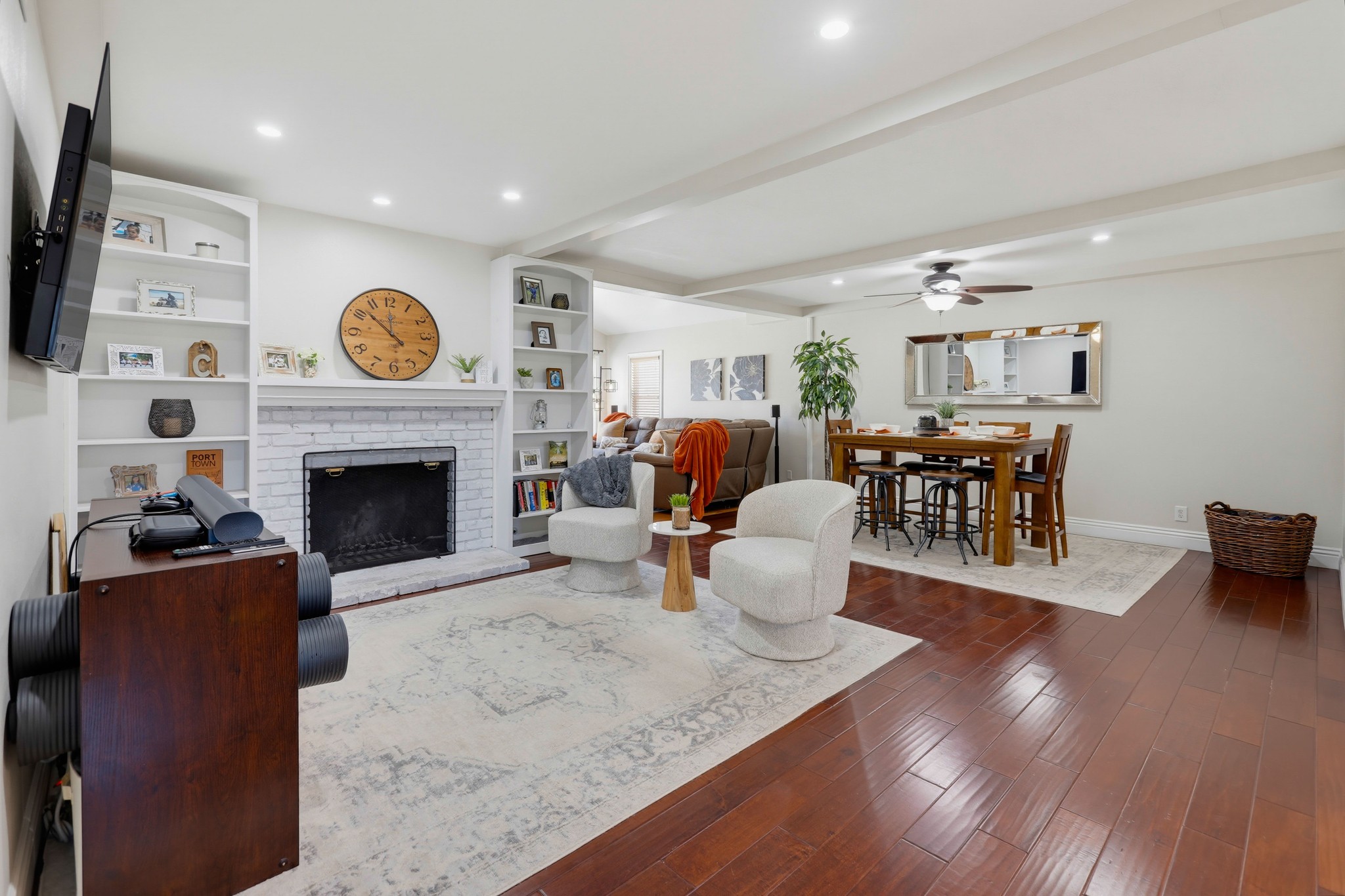 Virtual tour photo 12 of 59 for 5421 Park Ave