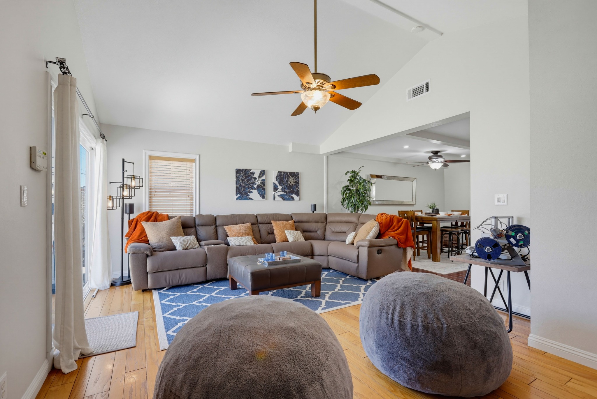 Virtual tour photo 19 of 59 for 5421 Park Ave