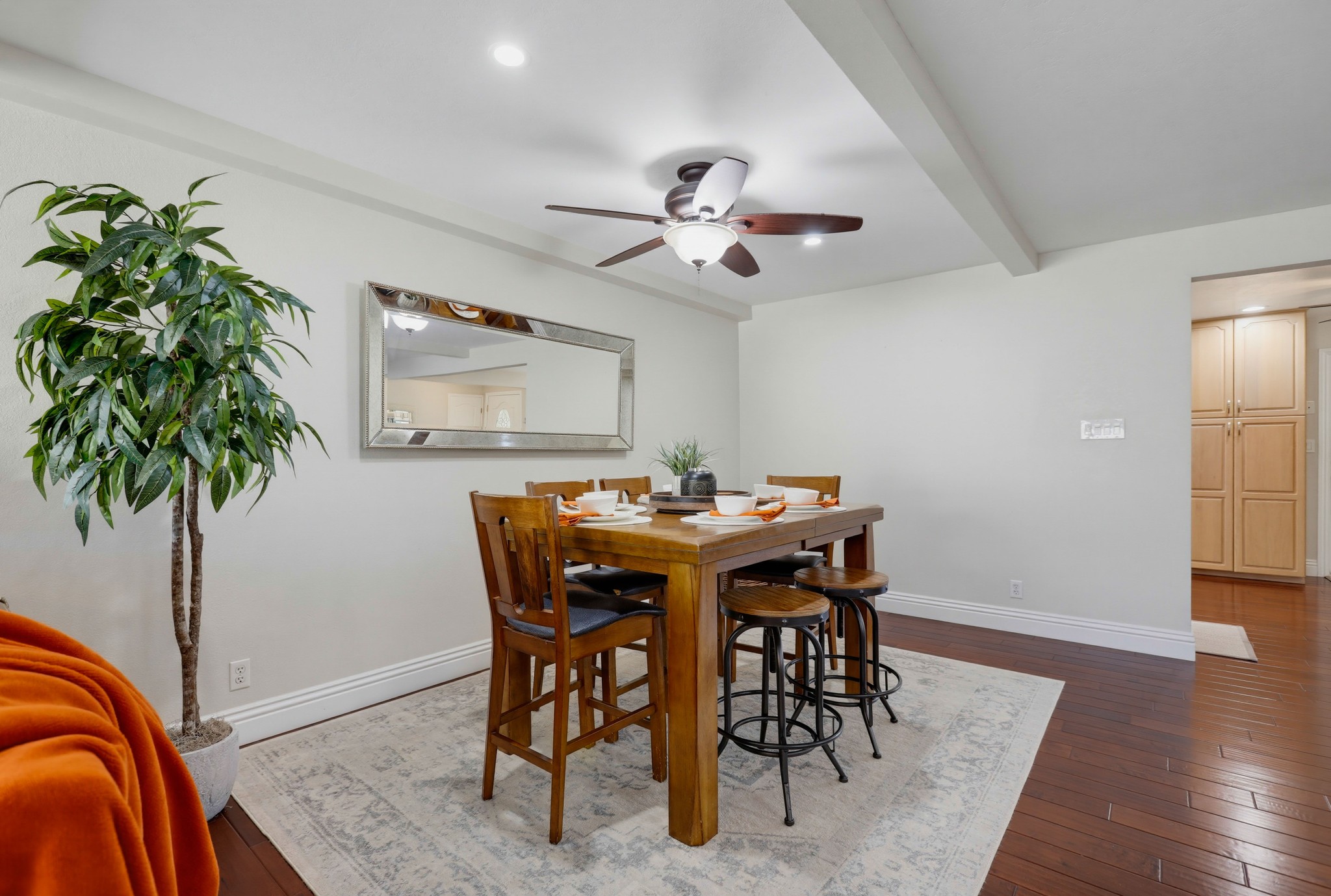 Virtual tour photo 25 of 59 for 5421 Park Ave