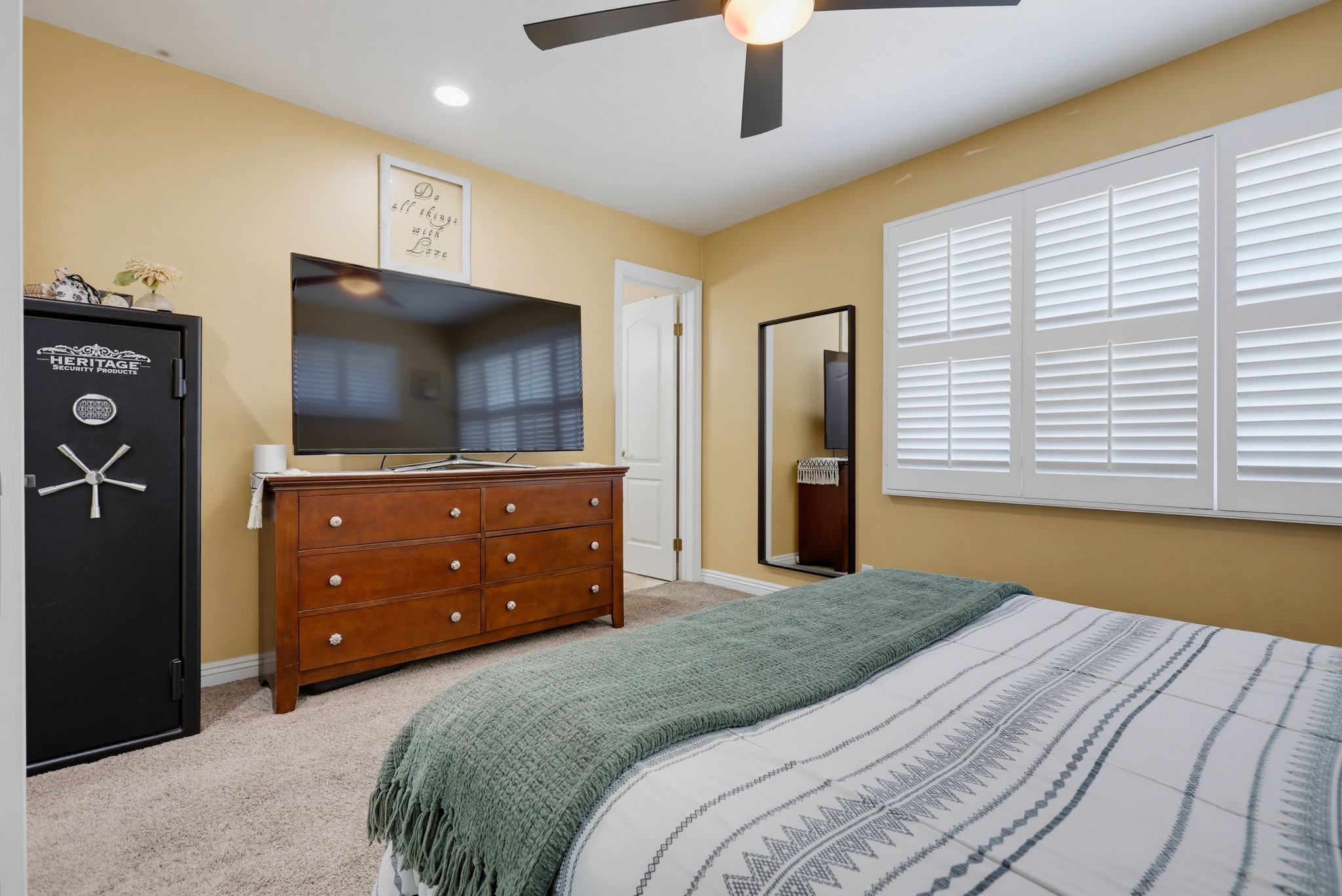 Virtual tour photo 40 of 59 for 5421 Park Ave