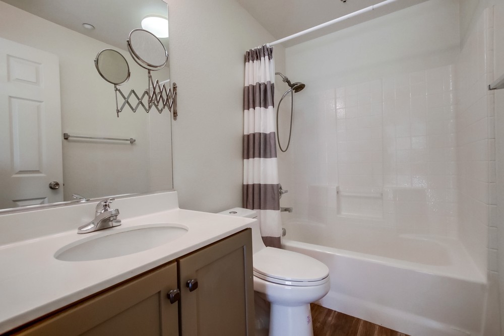 Virtual tour photo 17 of 35 for 5426 Soho View Terrace