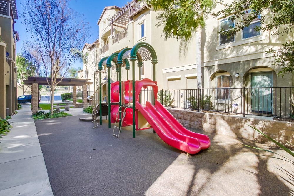 Virtual tour photo 34 of 35 for 5426 Soho View Terrace