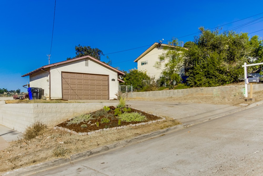 Virtual tour photo 3 of 46 for 5430 Lenox Dr