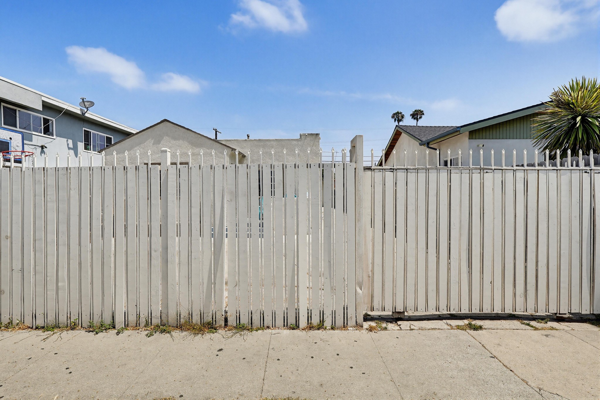 Virtual tour photo 3 of 47 for 5435 Smiley Dr