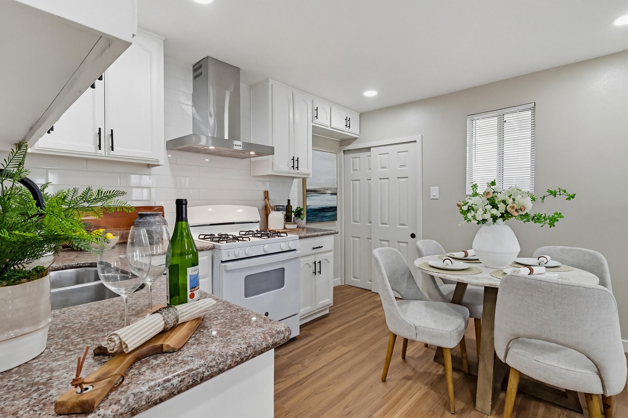 Virtual tour photo 15 of 47 for 5435 Smiley Dr