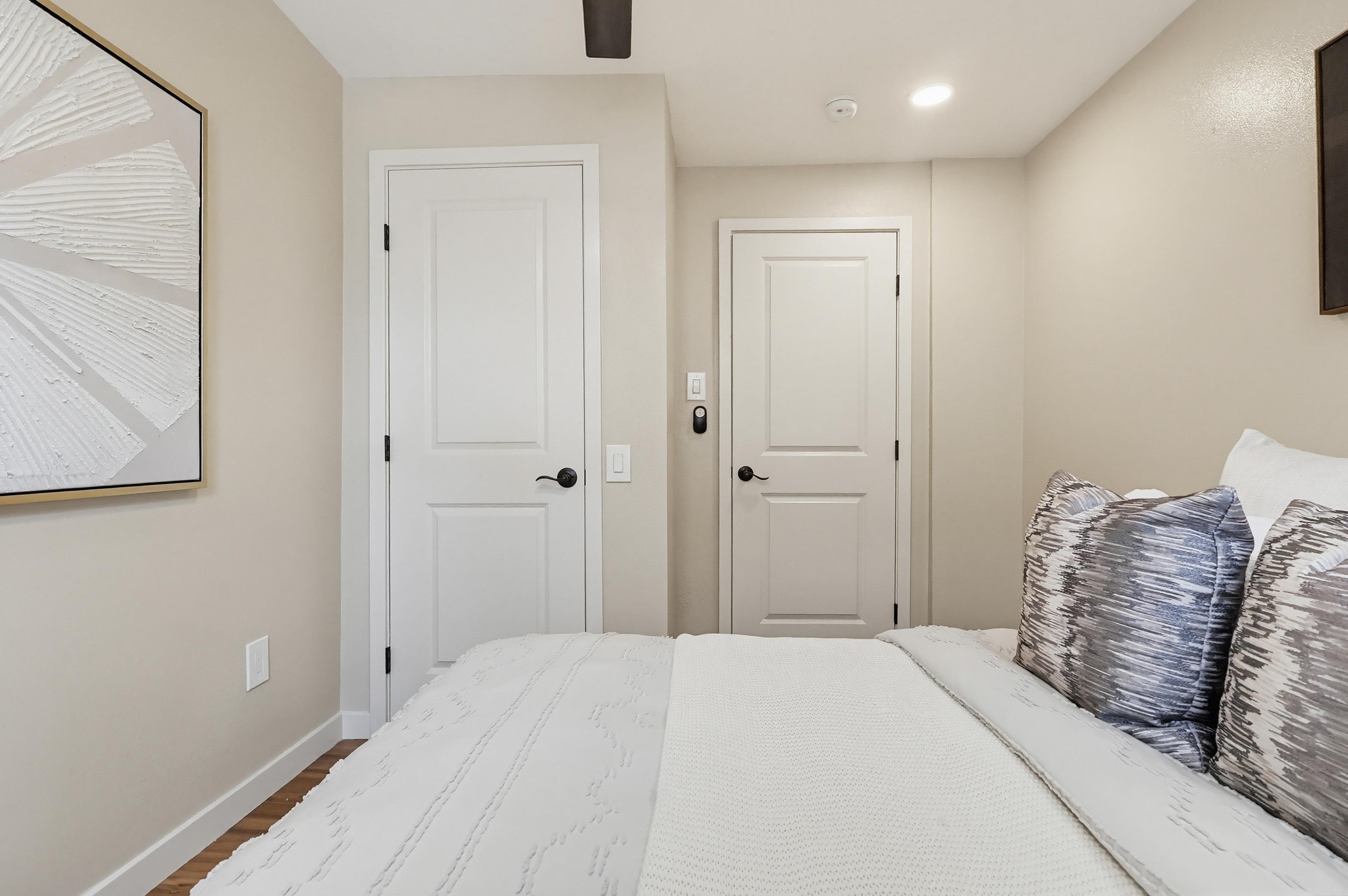 Virtual tour photo 28 of 47 for 5435 Smiley Dr