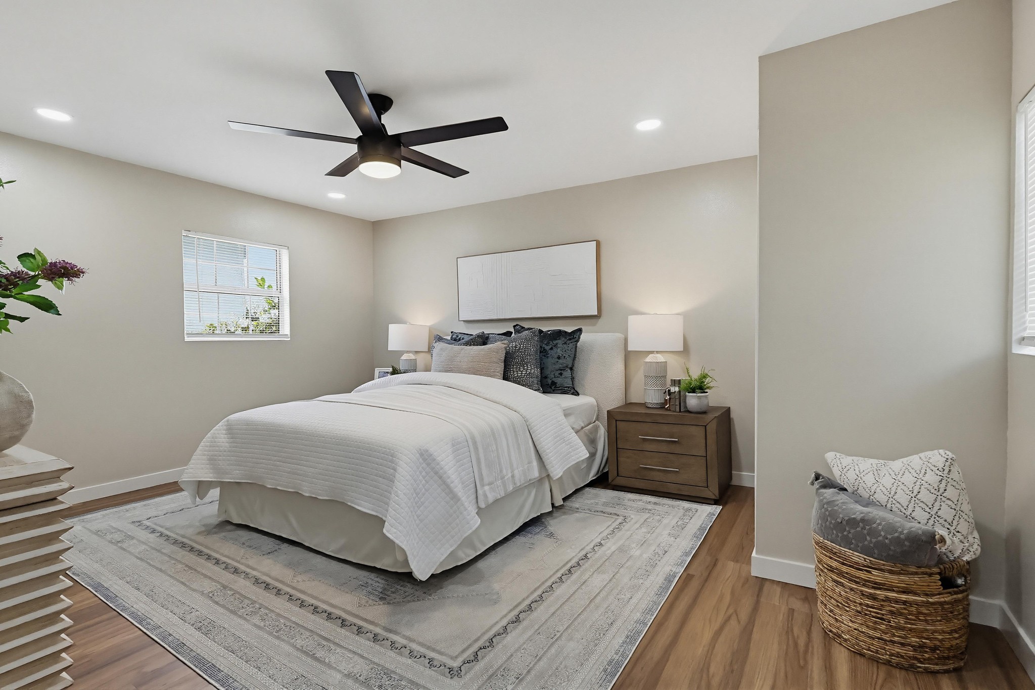 Virtual tour photo 34 of 47 for 5435 Smiley Dr