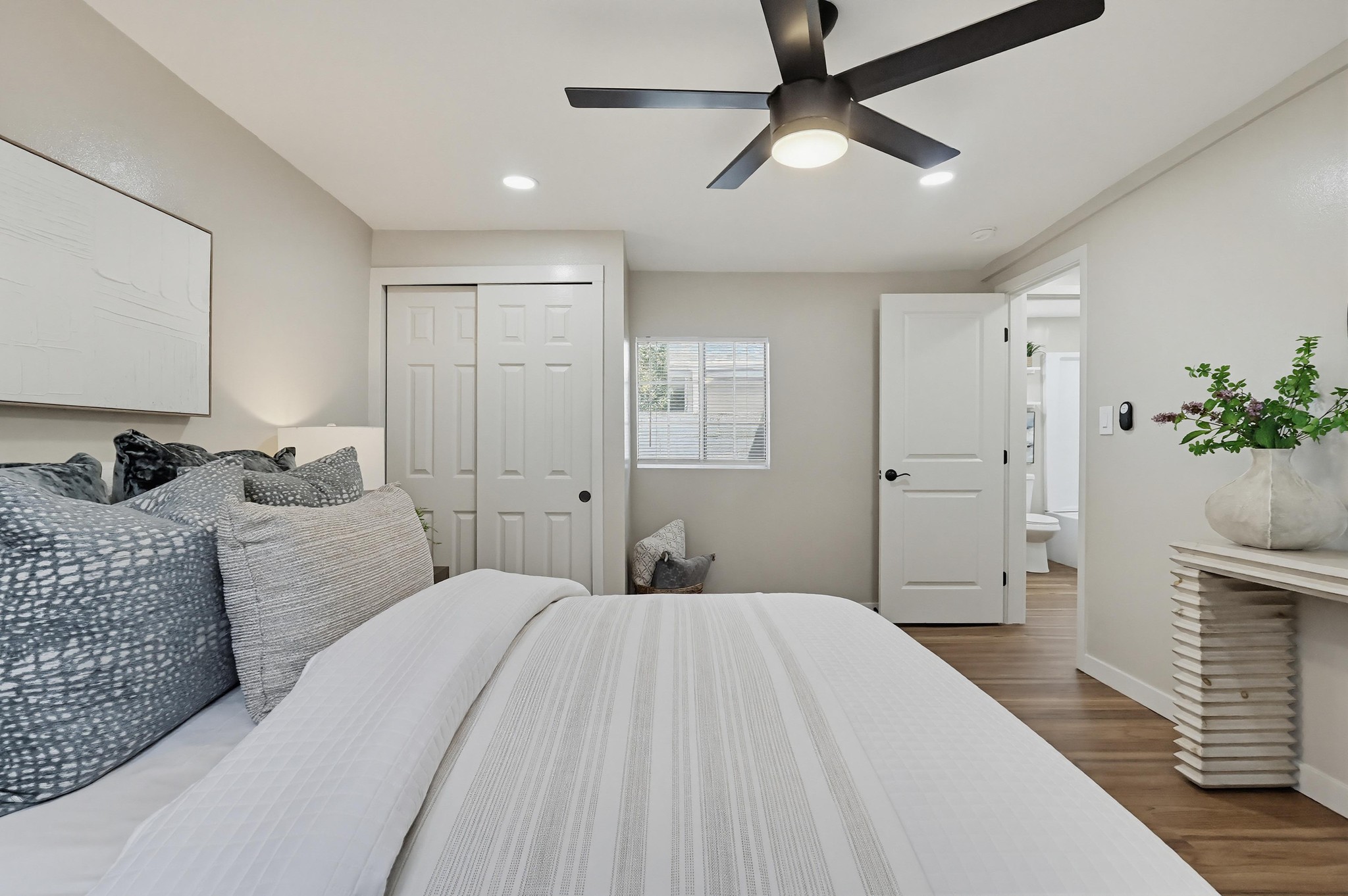 Virtual tour photo 39 of 47 for 5435 Smiley Dr