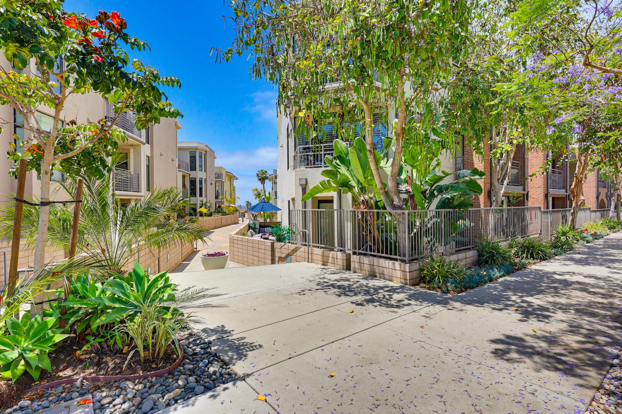 Virtual tour photo 1 of 66 for 5440 La Jolla Blvd