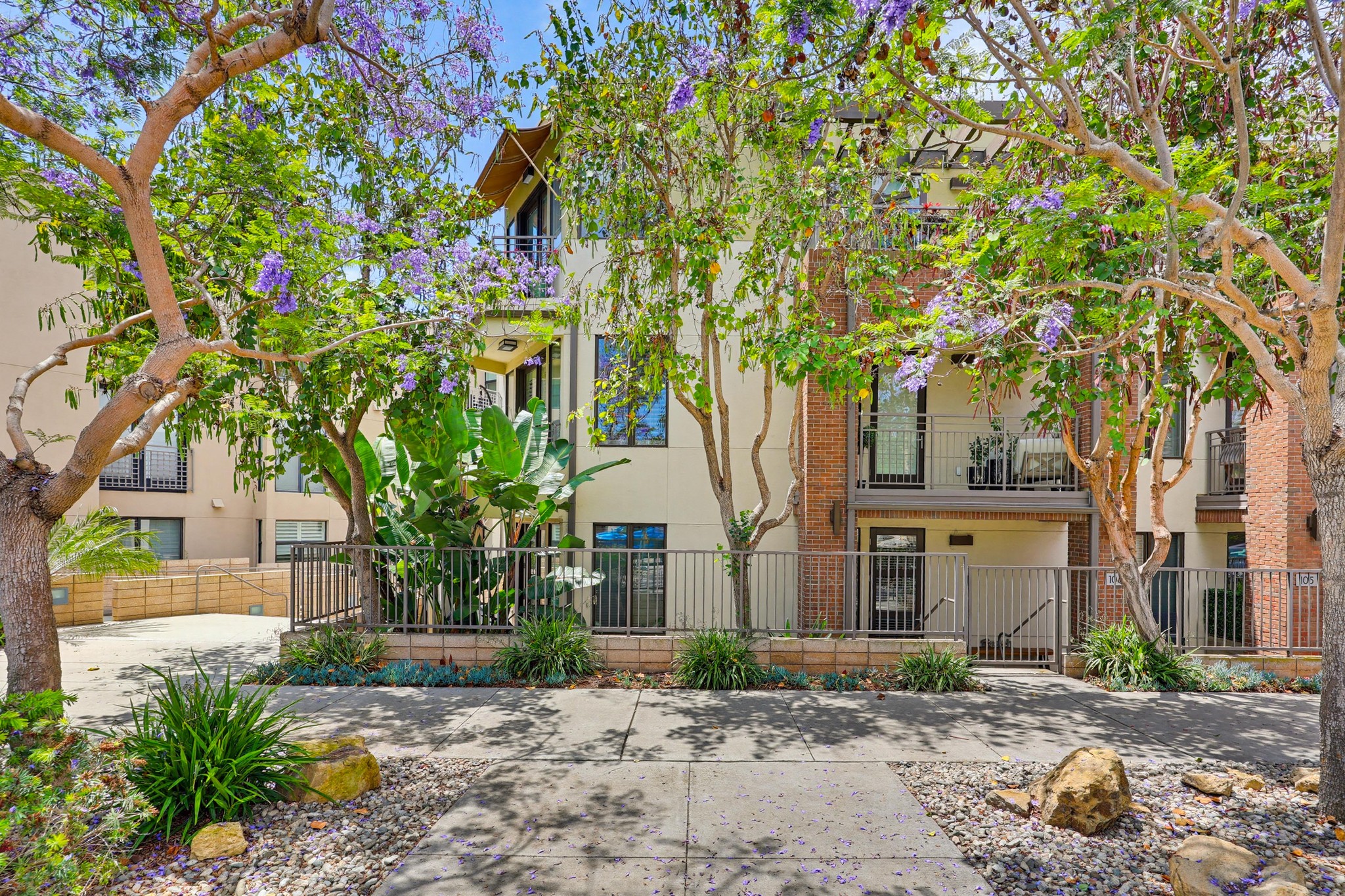 Virtual tour photo 4 of 66 for 5440 La Jolla Blvd