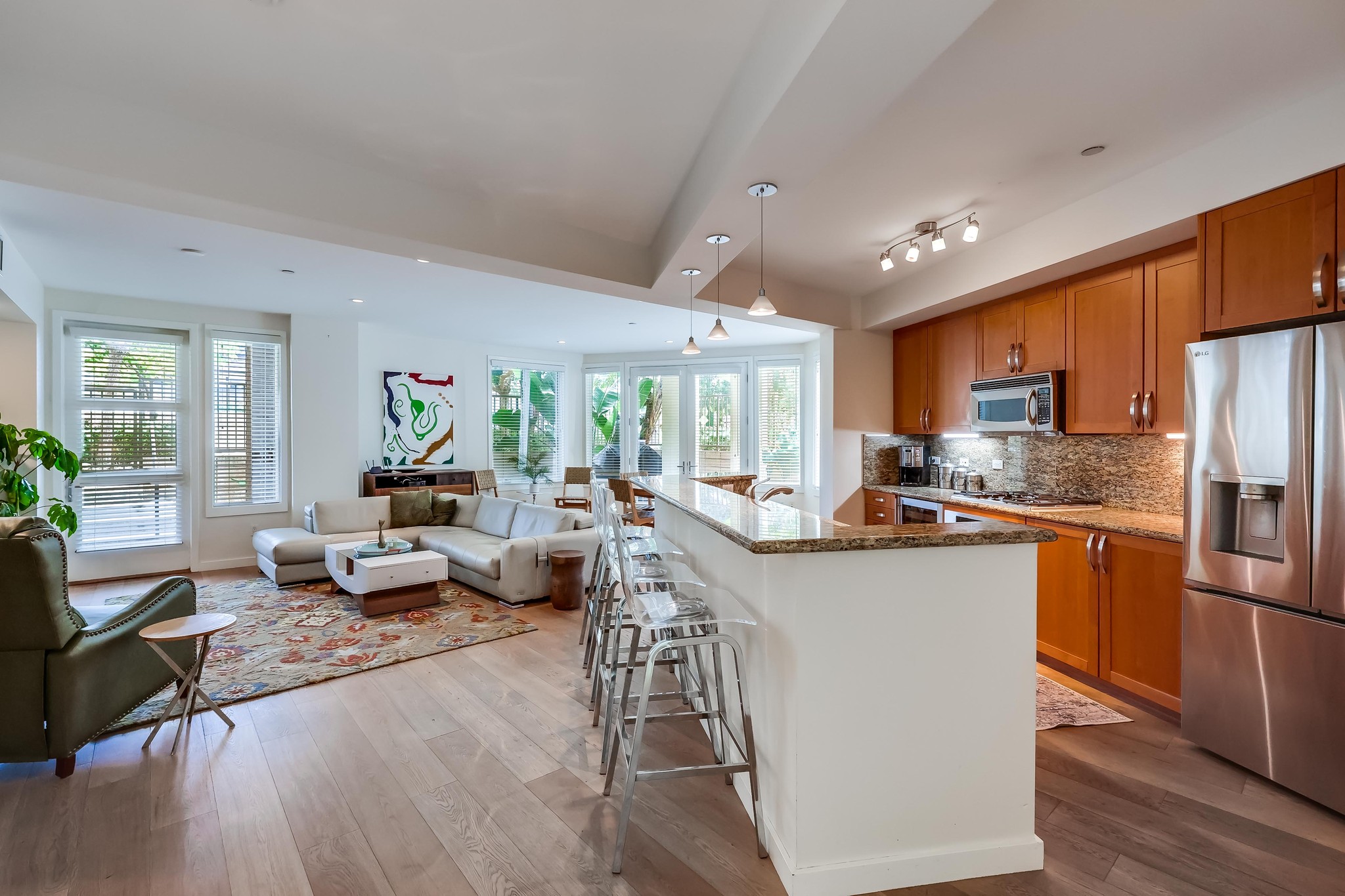 Virtual tour photo 12 of 66 for 5440 La Jolla Blvd