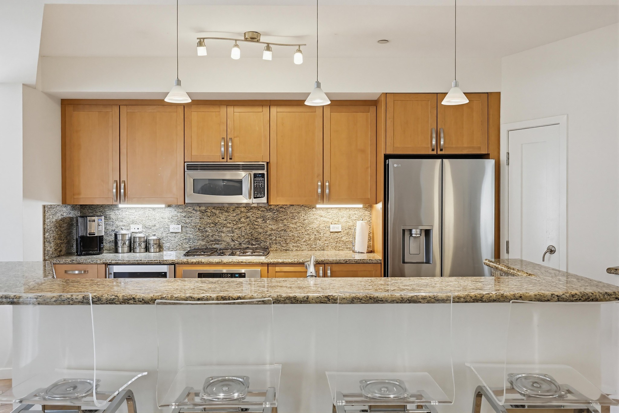 Virtual tour photo 15 of 66 for 5440 La Jolla Blvd