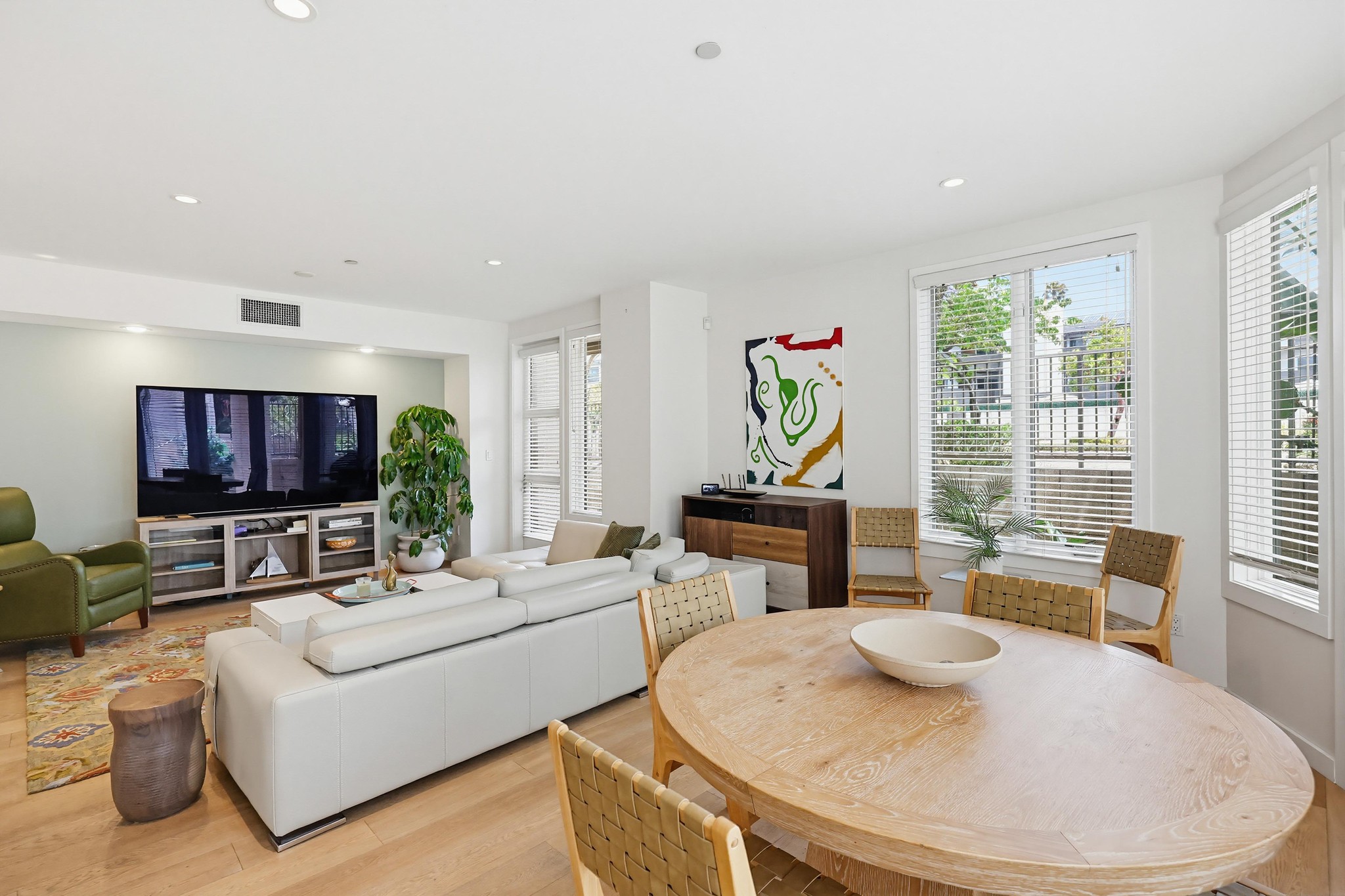Virtual tour photo 23 of 66 for 5440 La Jolla Blvd