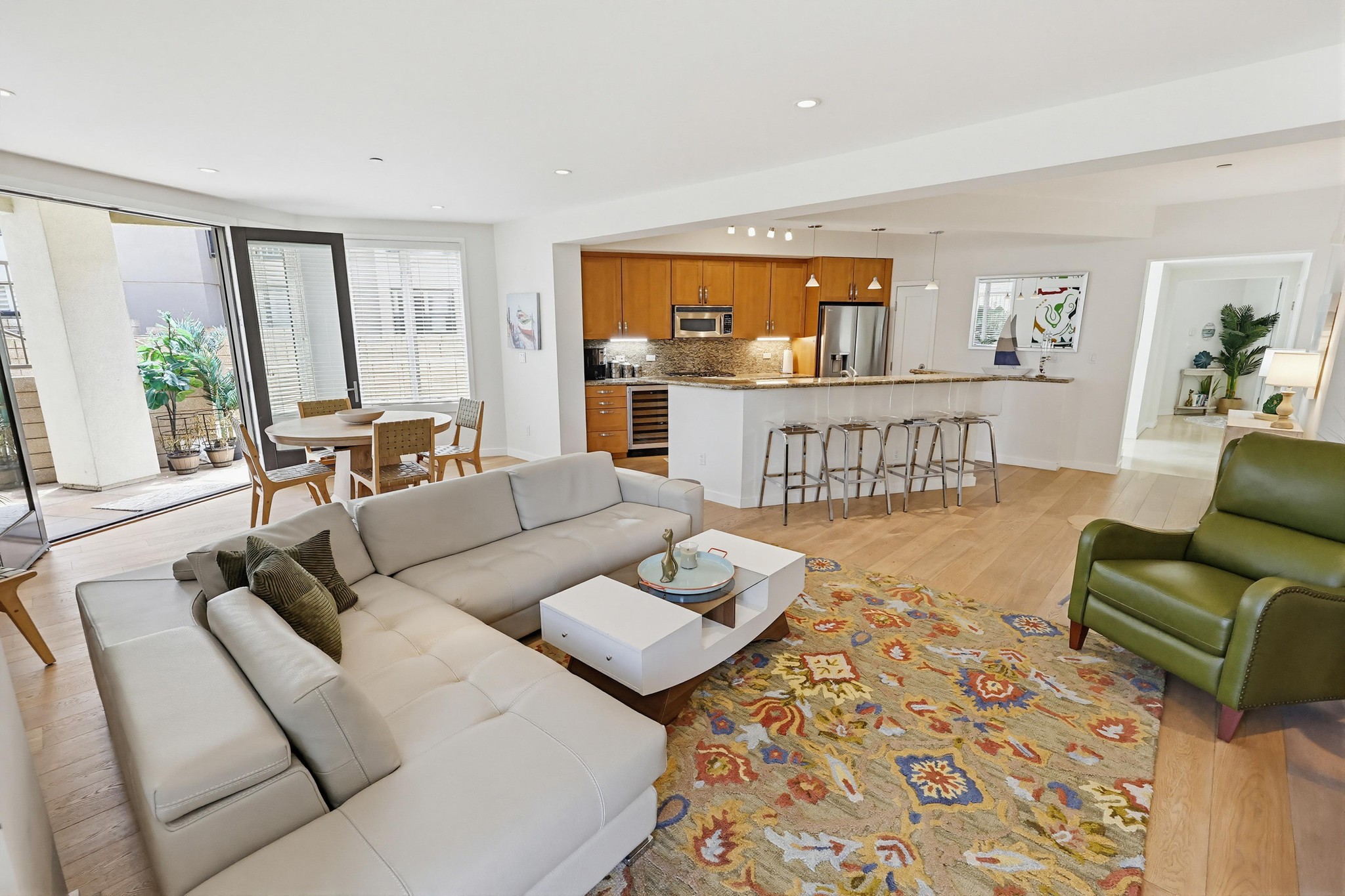 Virtual tour photo 25 of 66 for 5440 La Jolla Blvd