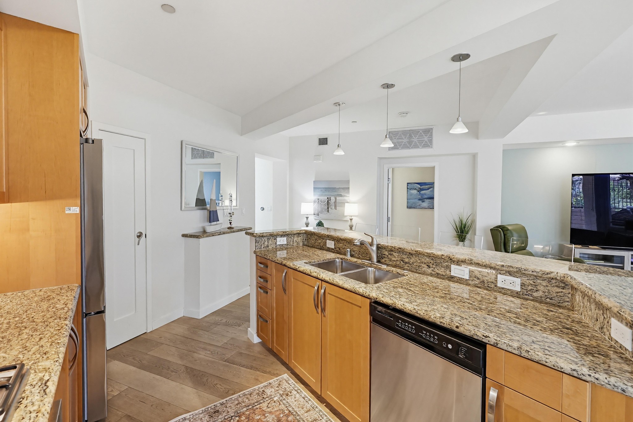 Virtual tour photo 37 of 66 for 5440 La Jolla Blvd