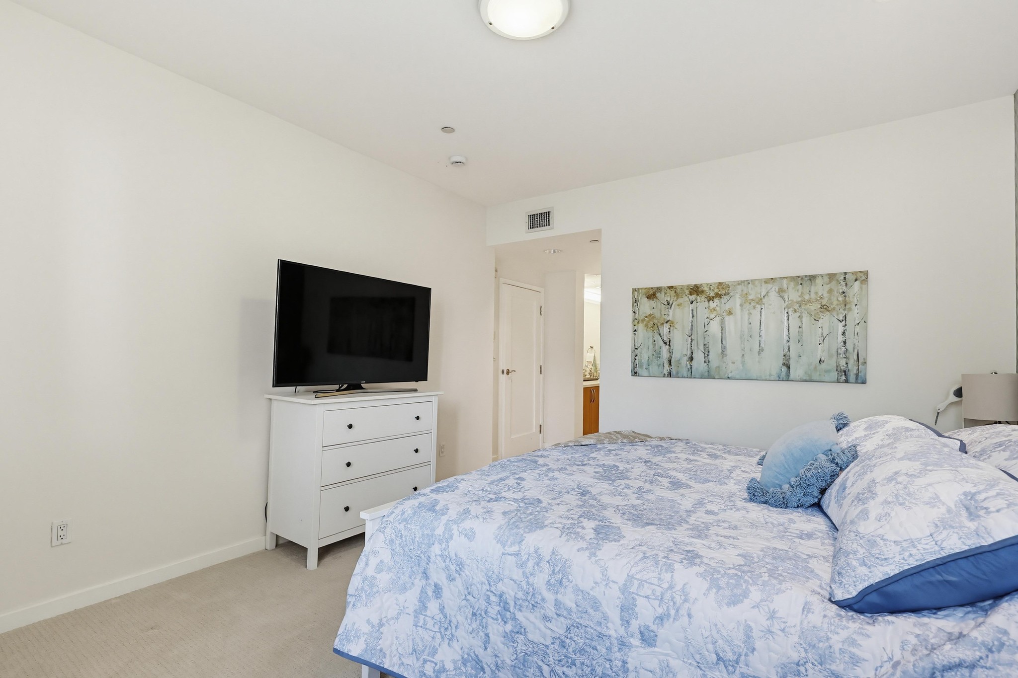 Virtual tour photo 50 of 66 for 5440 La Jolla Blvd