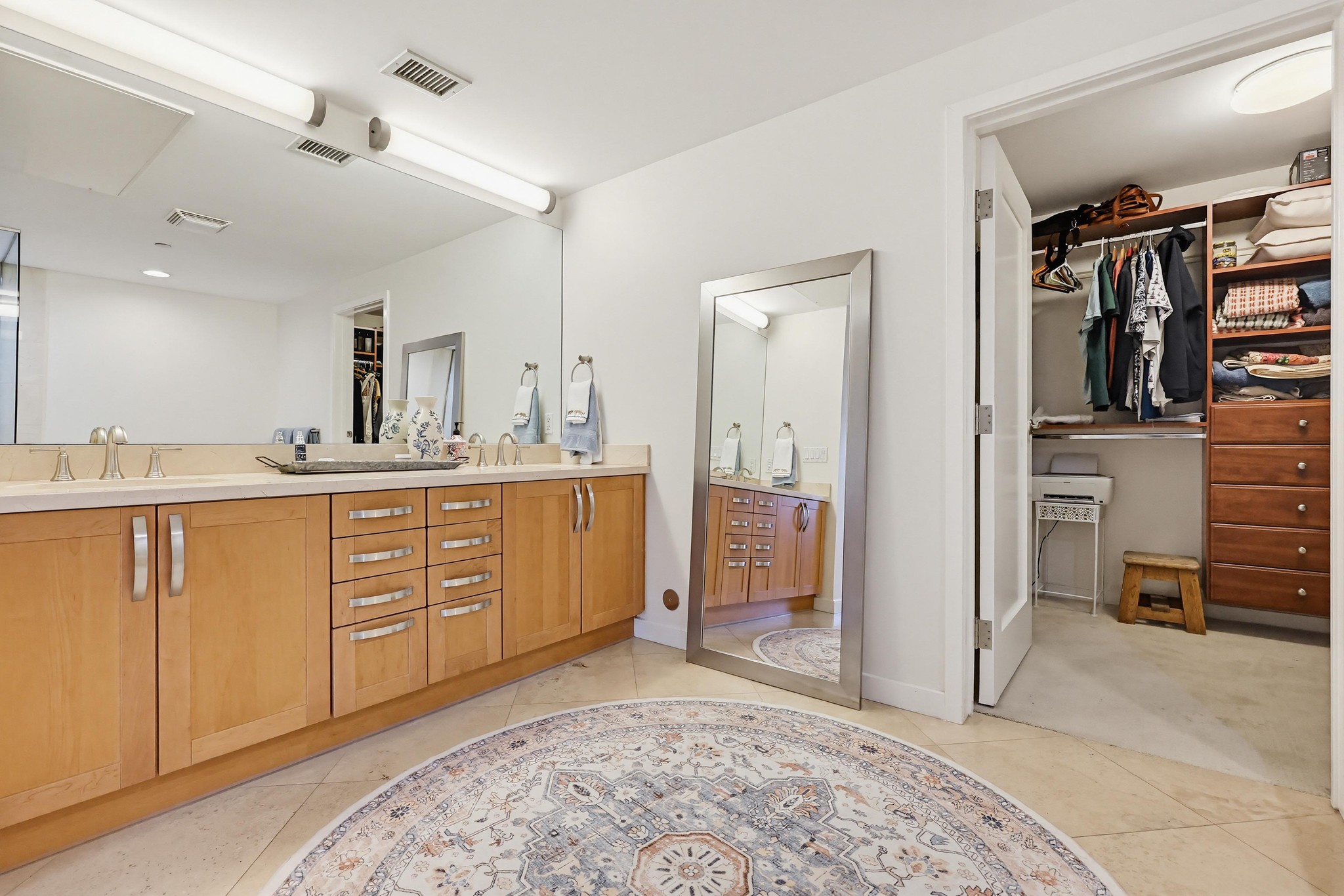 Virtual tour photo 51 of 66 for 5440 La Jolla Blvd