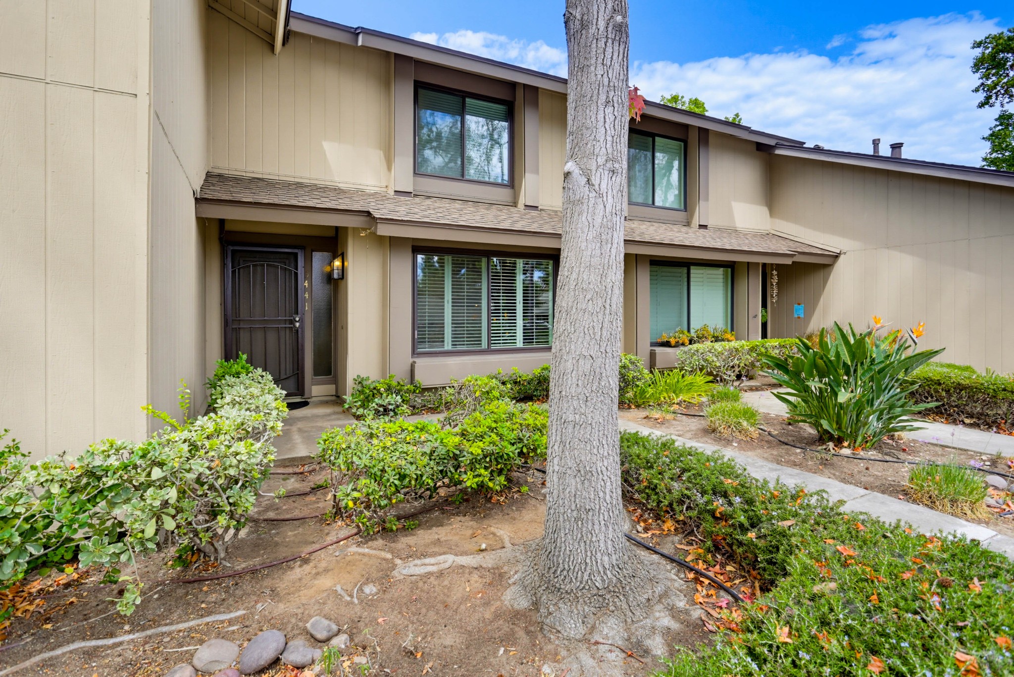 Virtual tour photo 3 of 35 for 5441 Escarchosa Ln