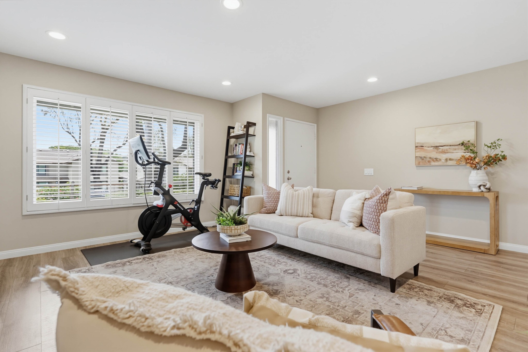 Virtual tour photo 6 of 35 for 5441 Escarchosa Ln