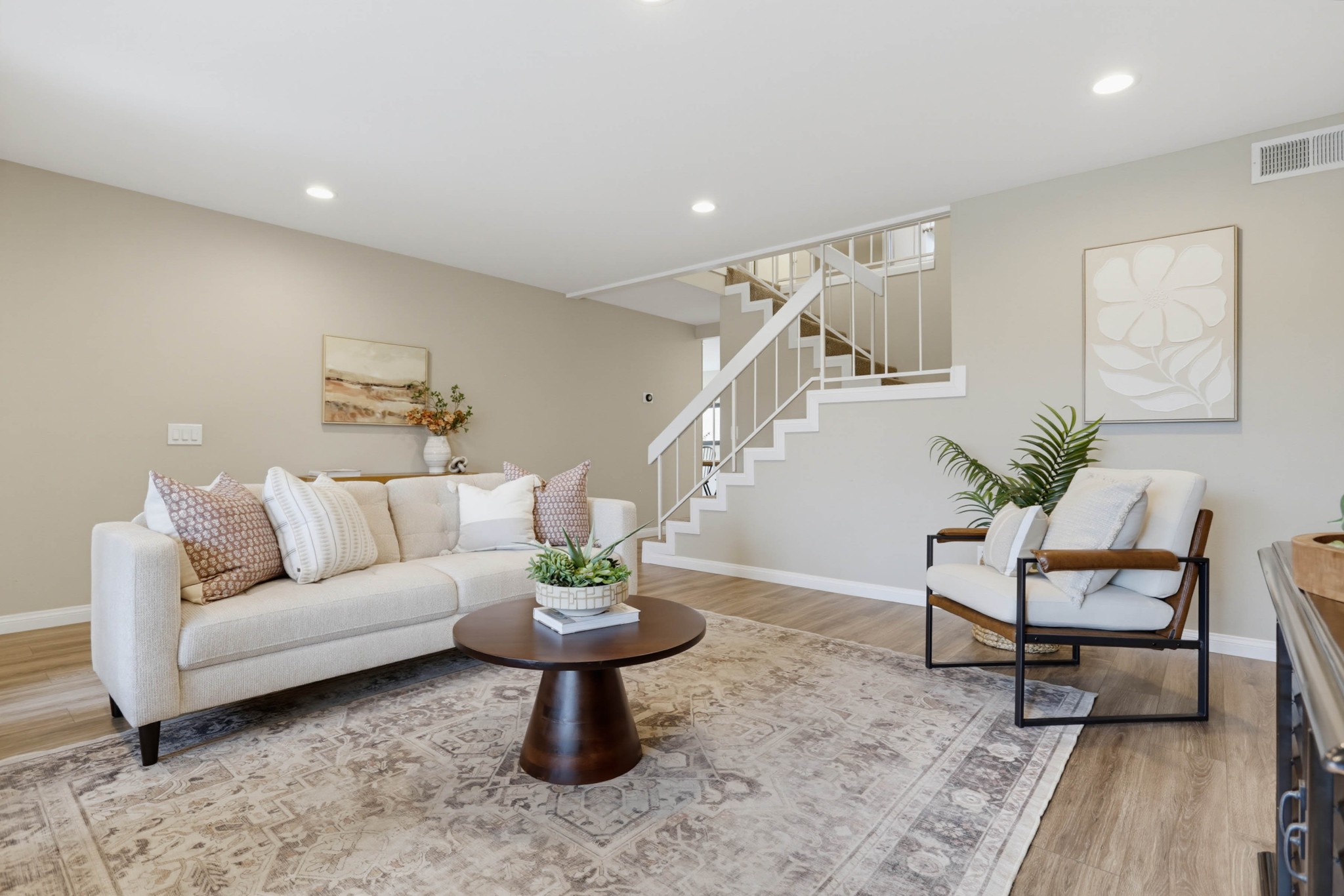 Virtual tour photo 7 of 35 for 5441 Escarchosa Ln