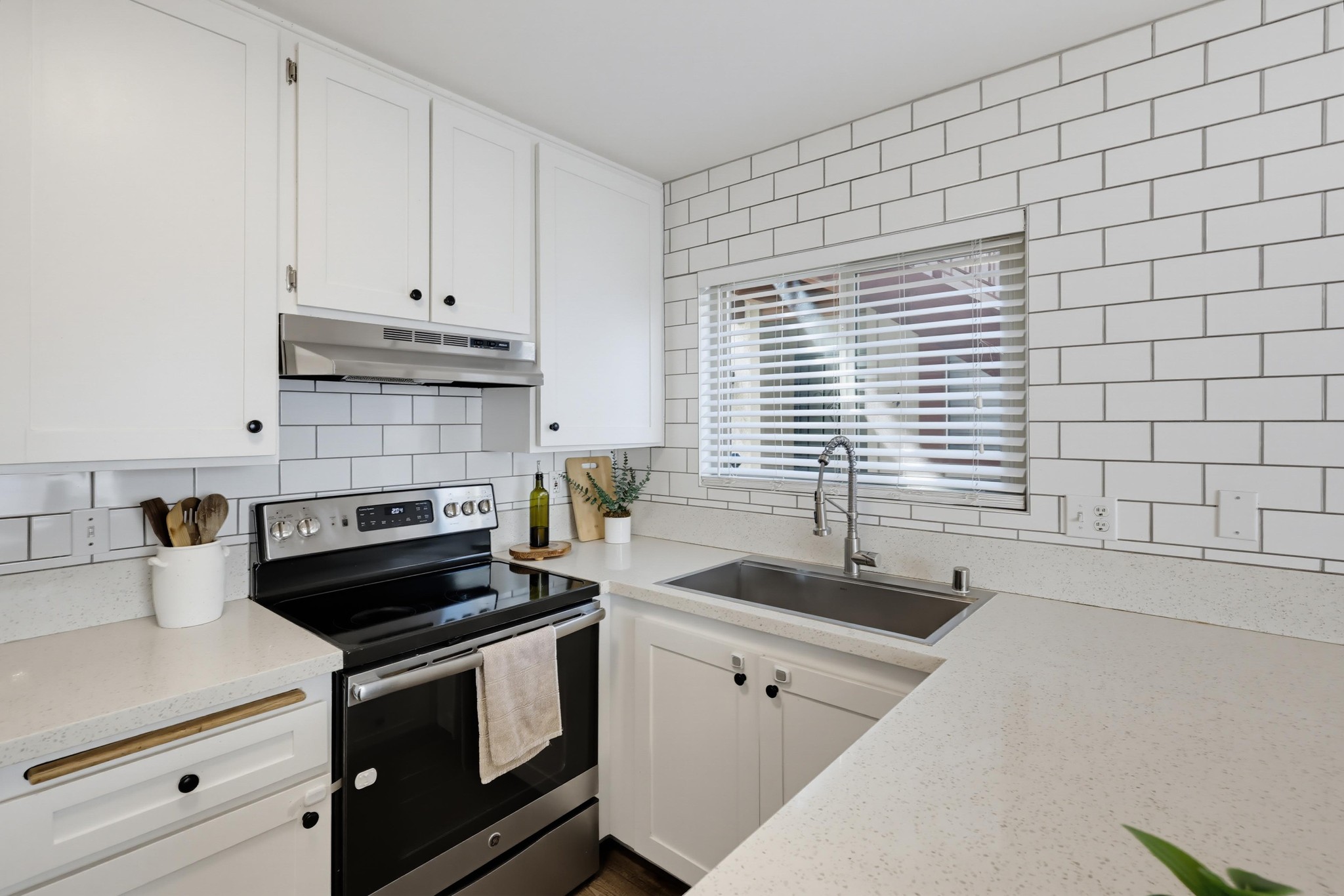 Virtual tour photo 22 of 51 for 5442 Adobe Falls Rd Unit 5