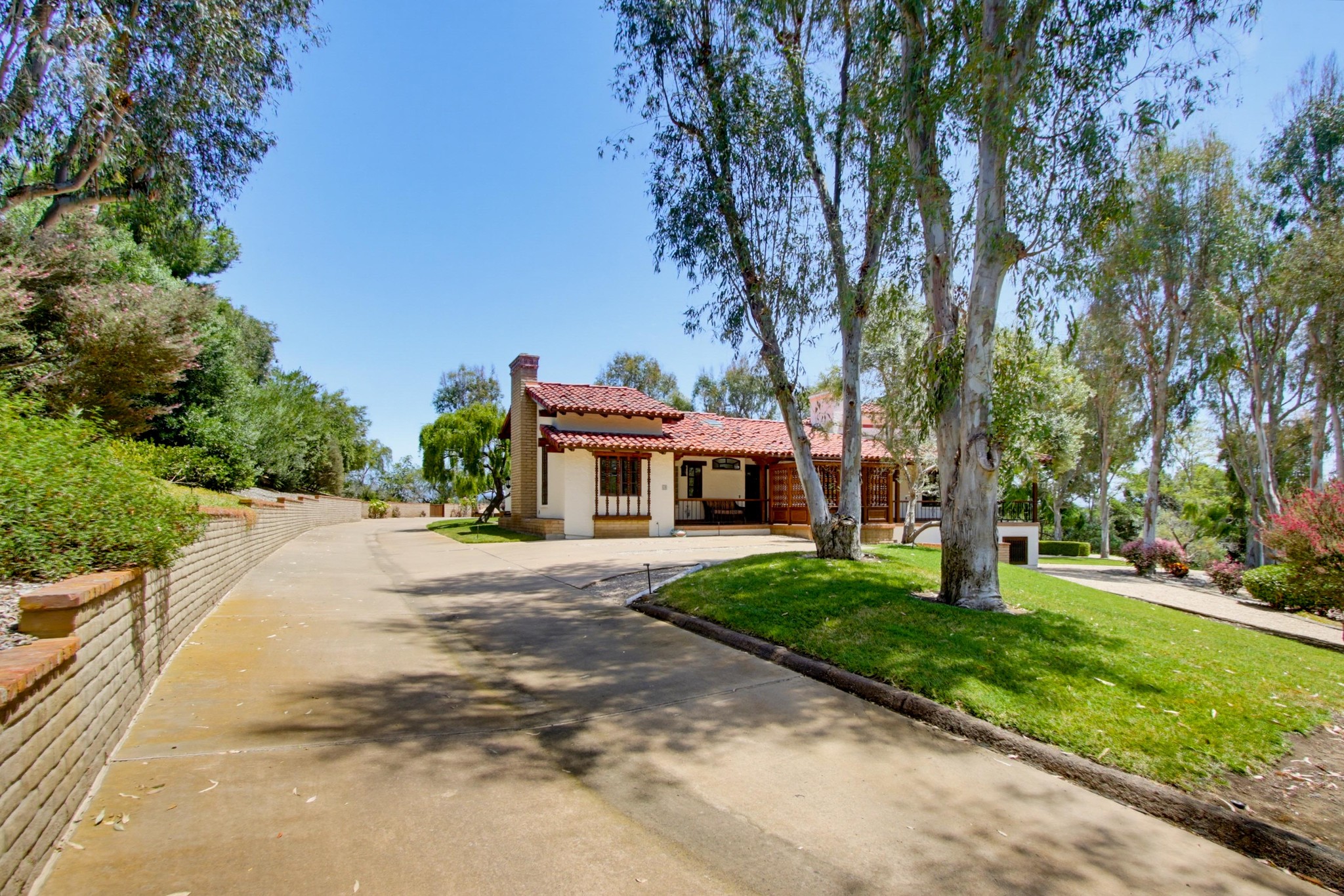 Virtual tour photo 3 of 96 for 5443 Calzada Del Bosque
