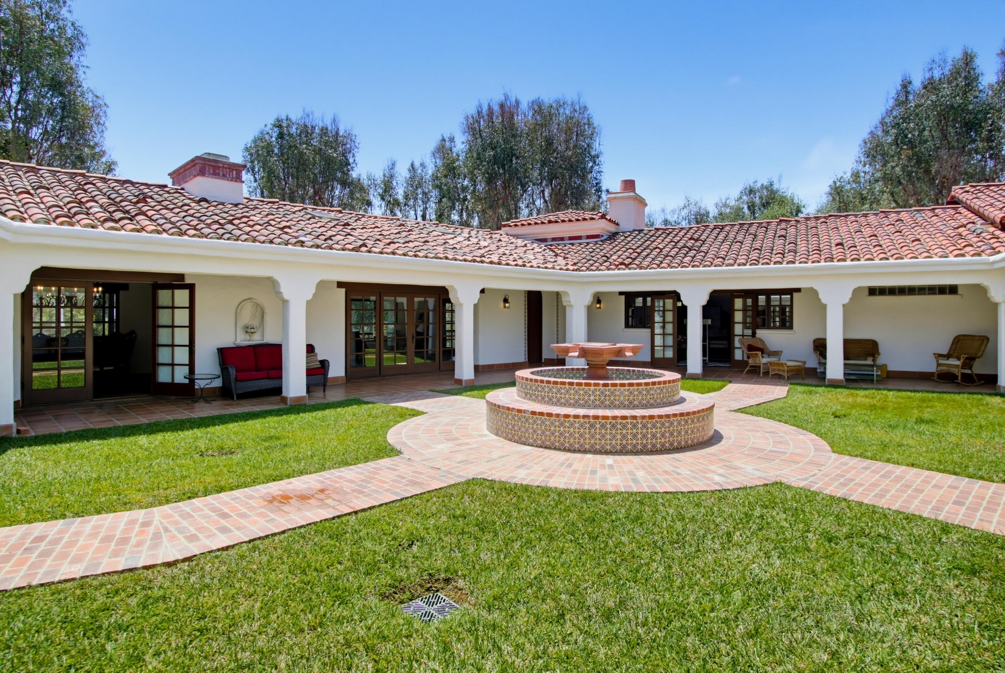 Virtual tour photo 10 of 96 for 5443 Calzada Del Bosque