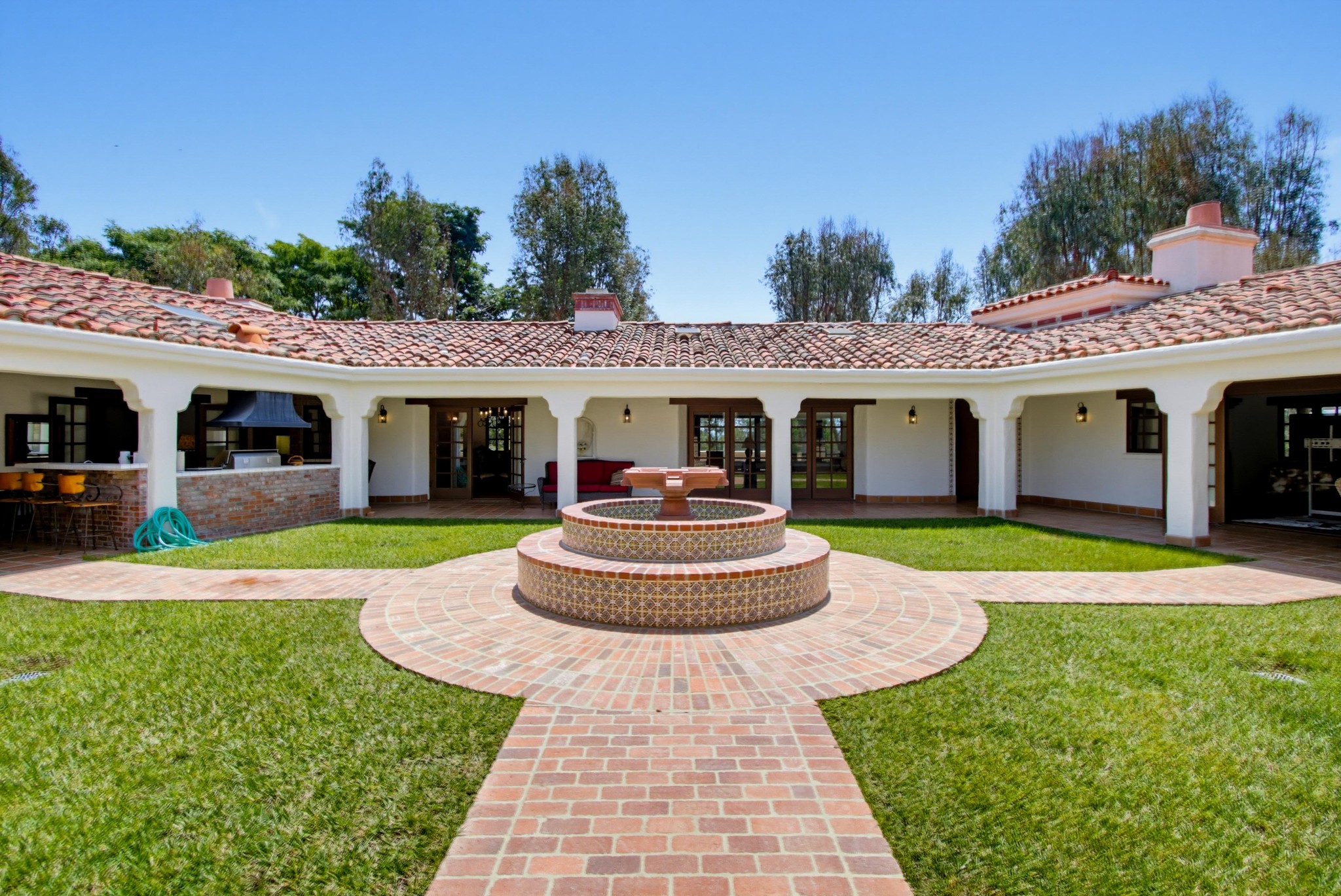 Virtual tour photo 11 of 96 for 5443 Calzada Del Bosque