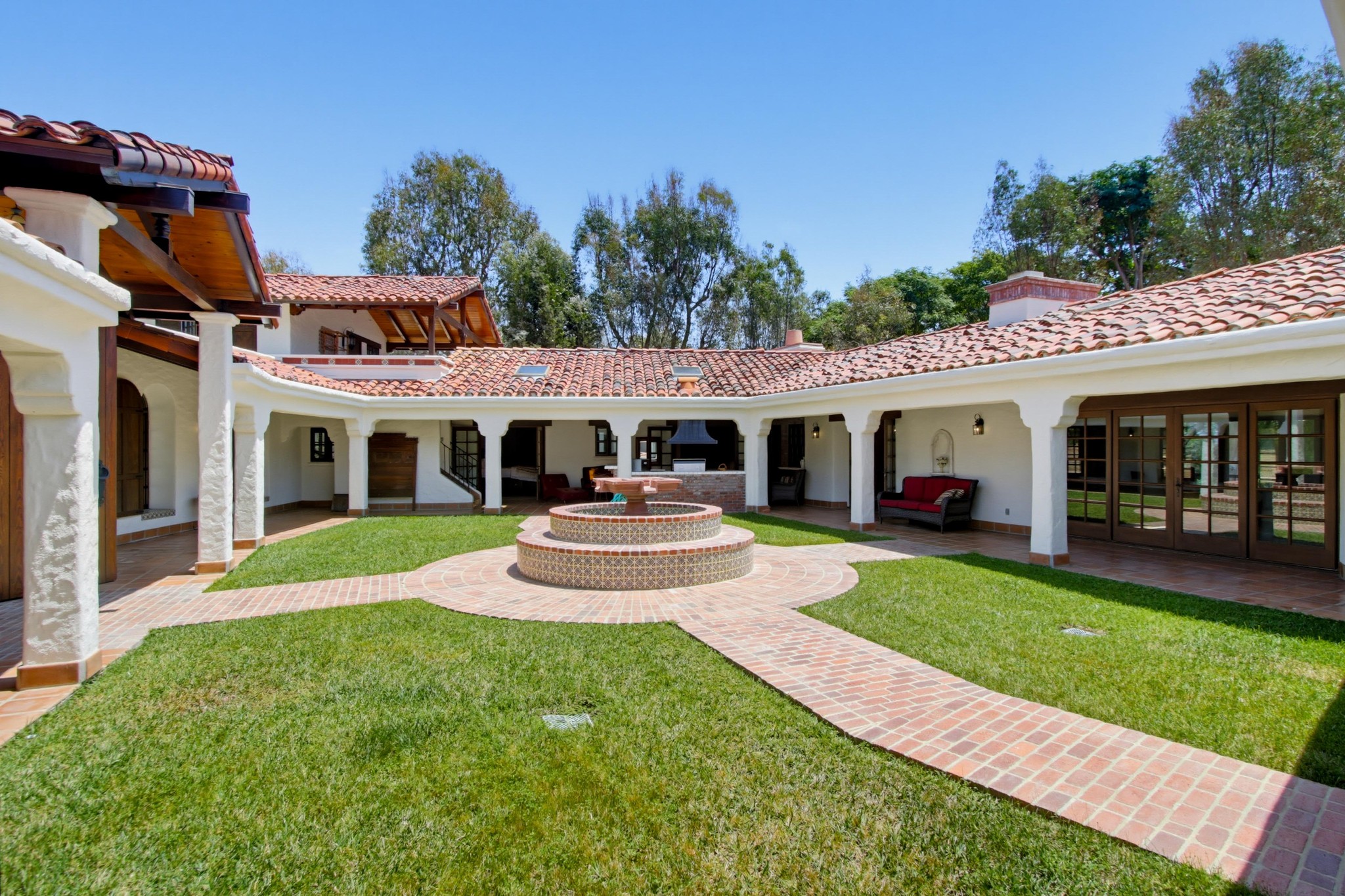 Virtual tour photo 12 of 96 for 5443 Calzada Del Bosque
