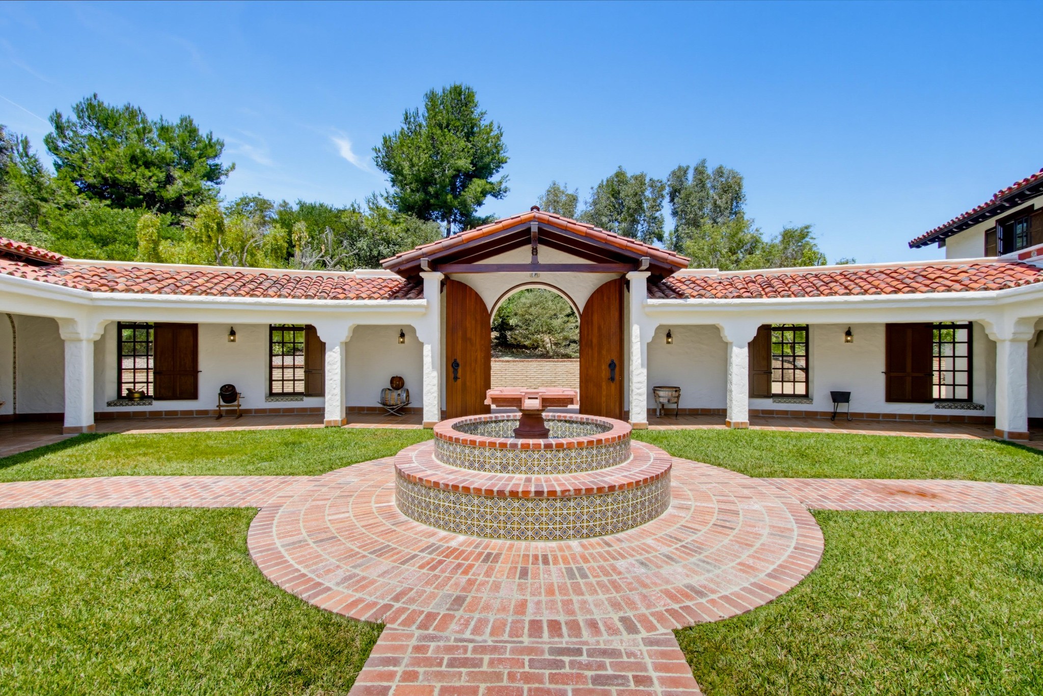 Virtual tour photo 14 of 96 for 5443 Calzada Del Bosque