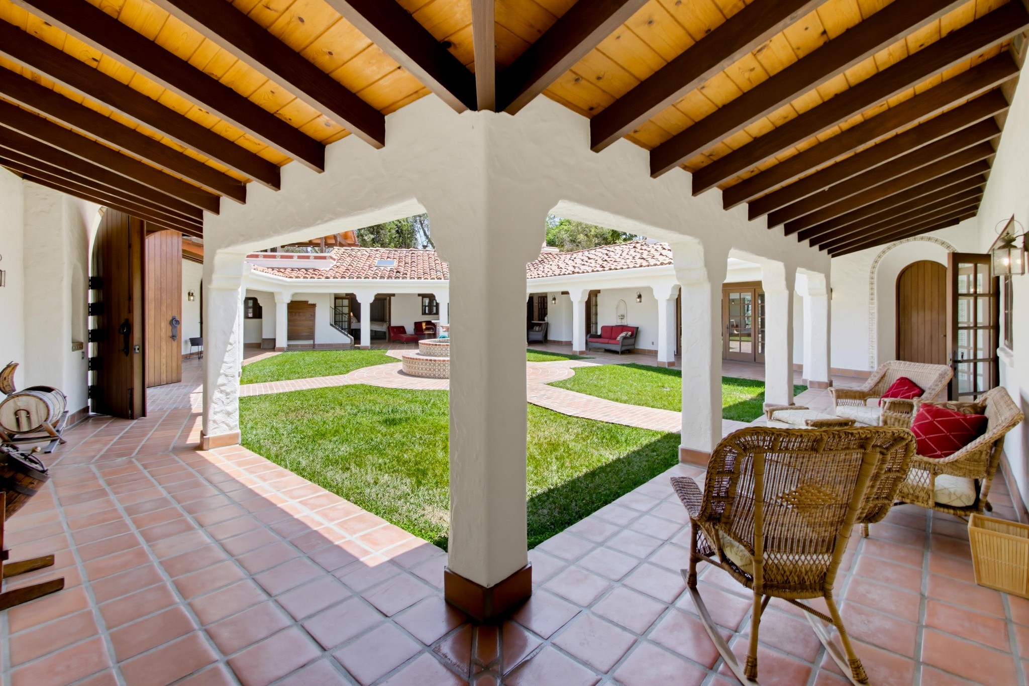Virtual tour photo 17 of 96 for 5443 Calzada Del Bosque