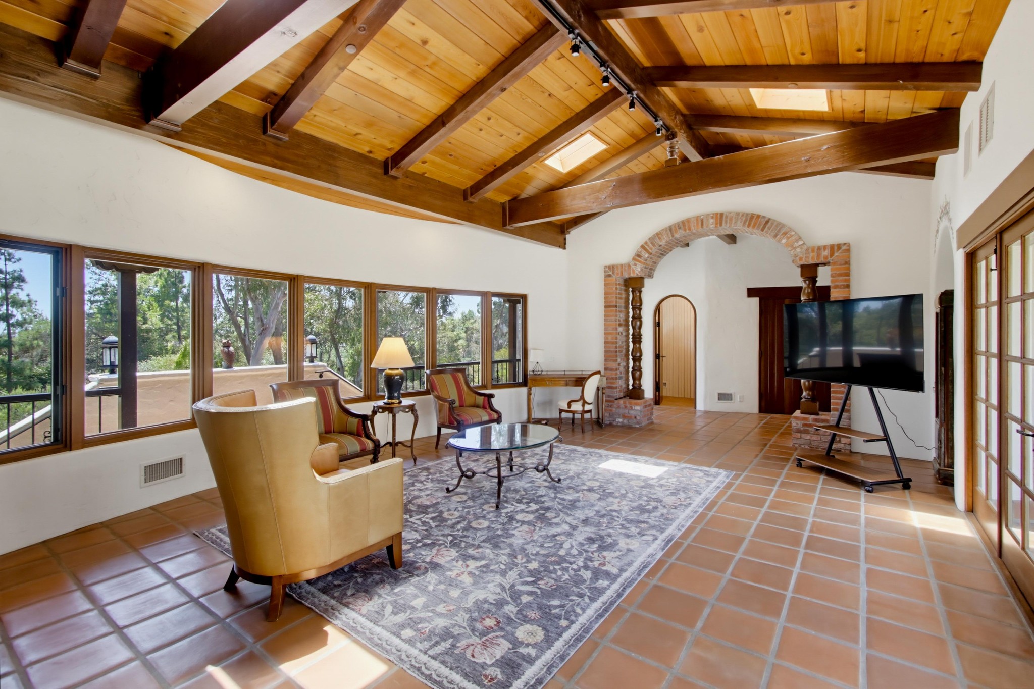 Virtual tour photo 25 of 96 for 5443 Calzada Del Bosque