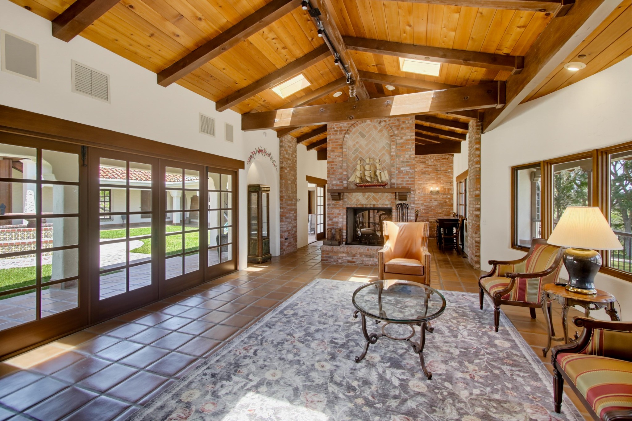 Virtual tour photo 27 of 96 for 5443 Calzada Del Bosque